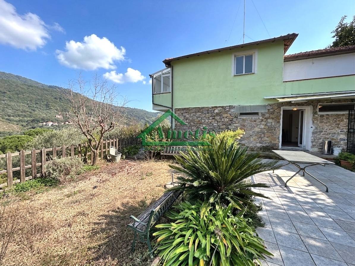 Villa in vendita a Diano Arentino, Diano Borello