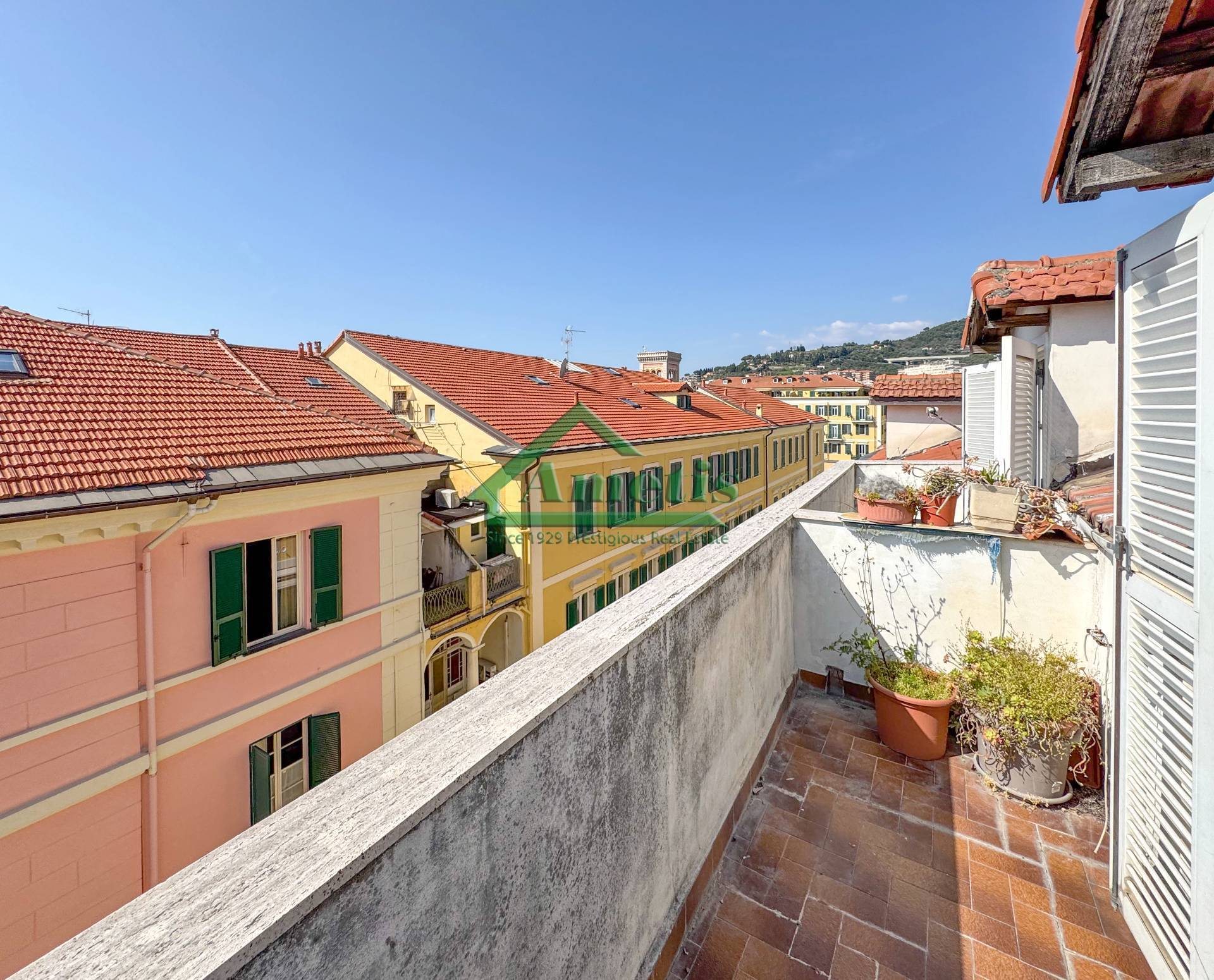 Appartamento in vendita a Imperia, Oneglia centro