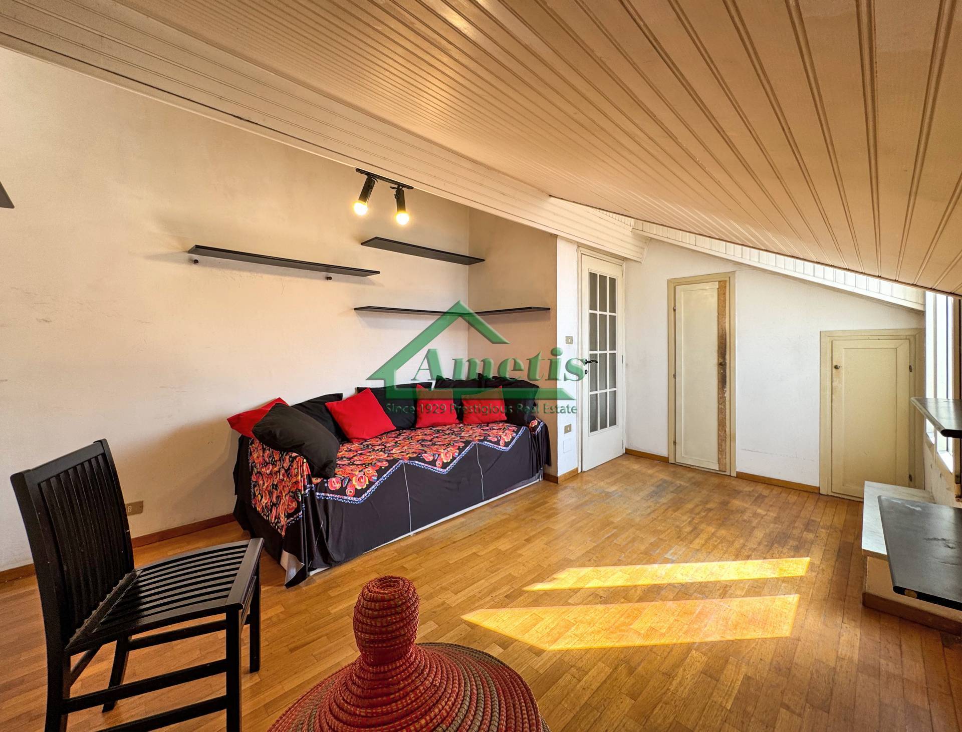 Appartamento in vendita a Imperia, Oneglia centro