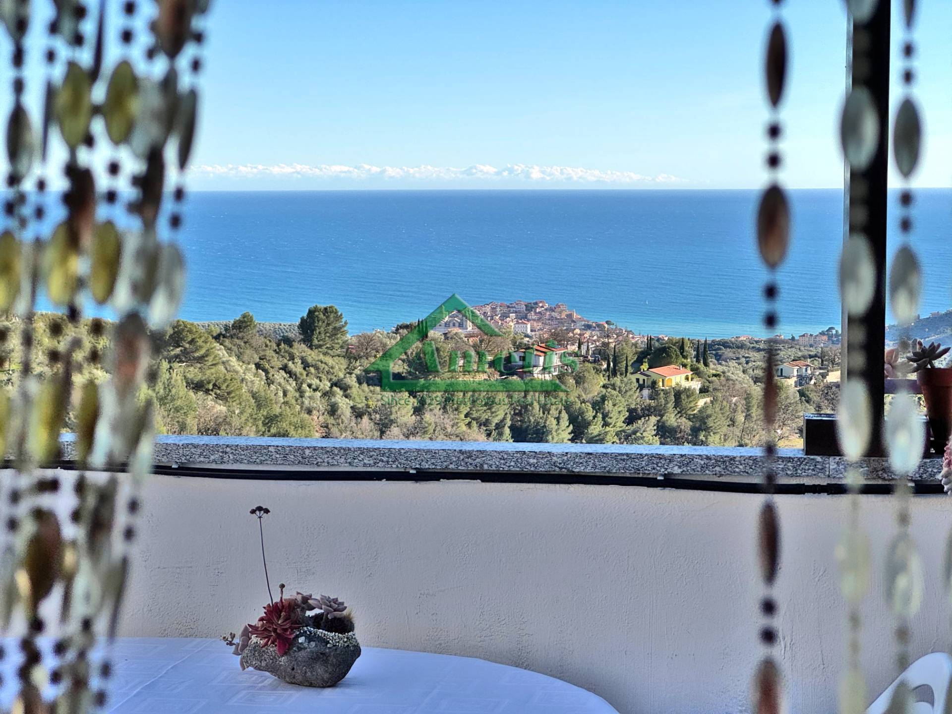 Appartamento in vendita a Imperia, Oneglia periferia