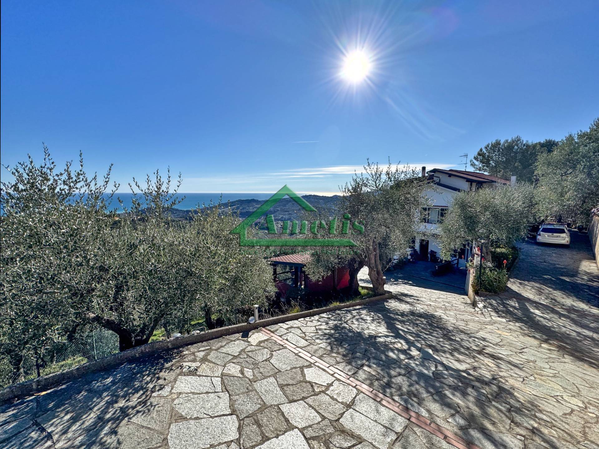 Appartamento in vendita a Imperia, Oneglia periferia