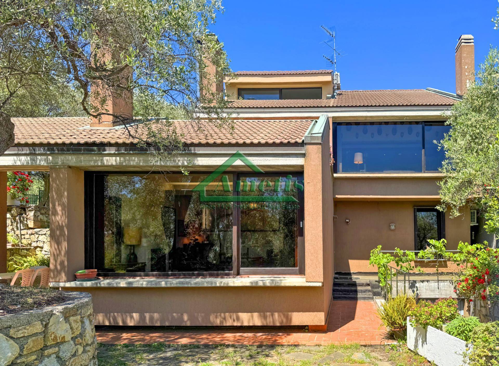 Villa in vendita a Imperia, Oneglia periferia
