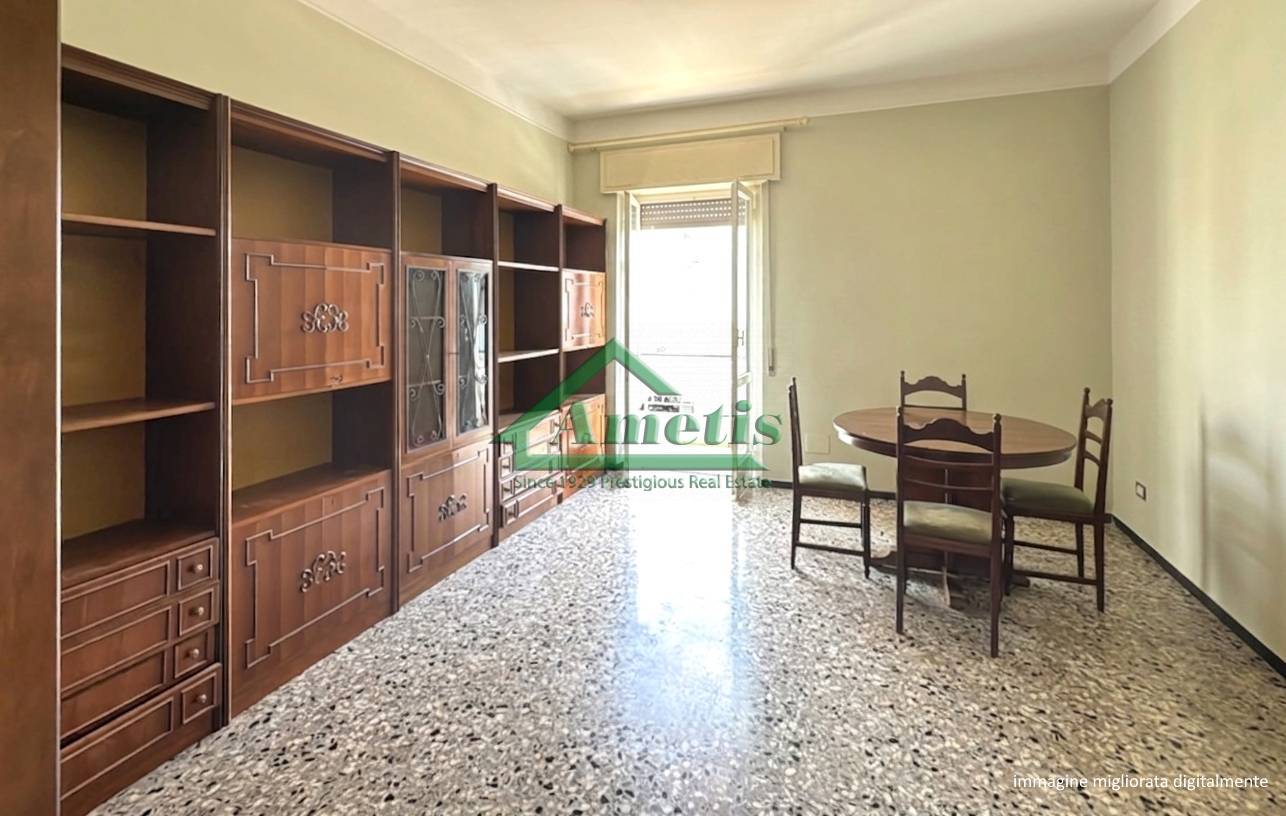 Appartamento in vendita a Imperia, Oneglia centro