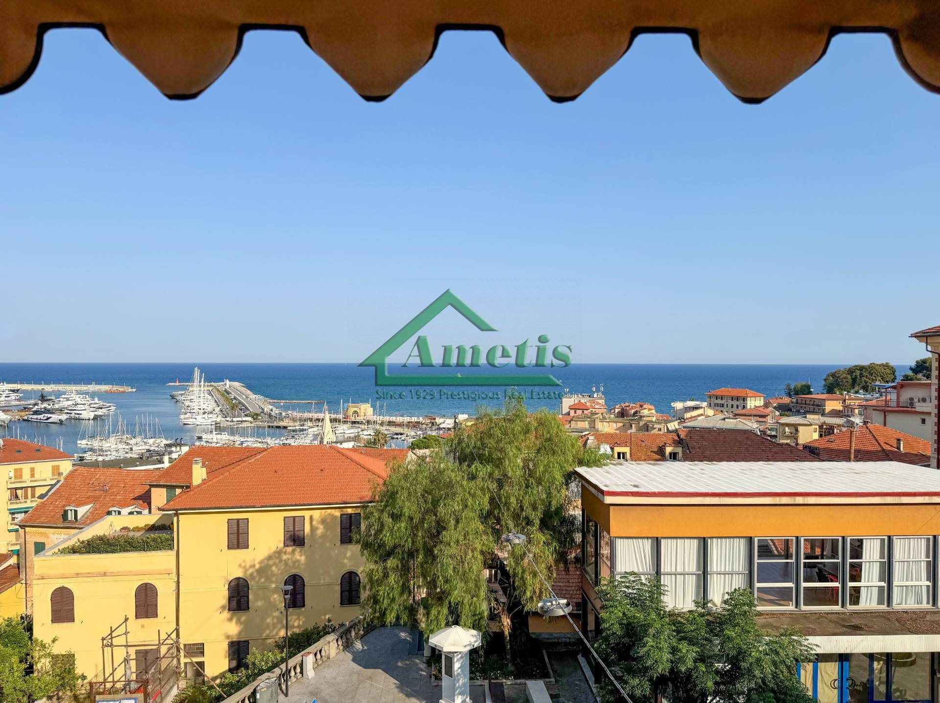 Appartamento in vendita a Imperia, Porto Maurizio centro