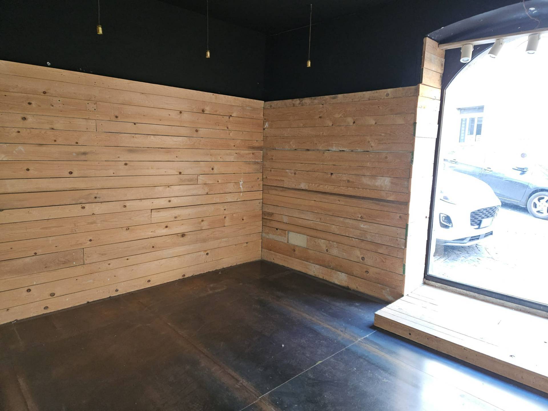 Locale commerciale in affitto a Viterbo, Centro