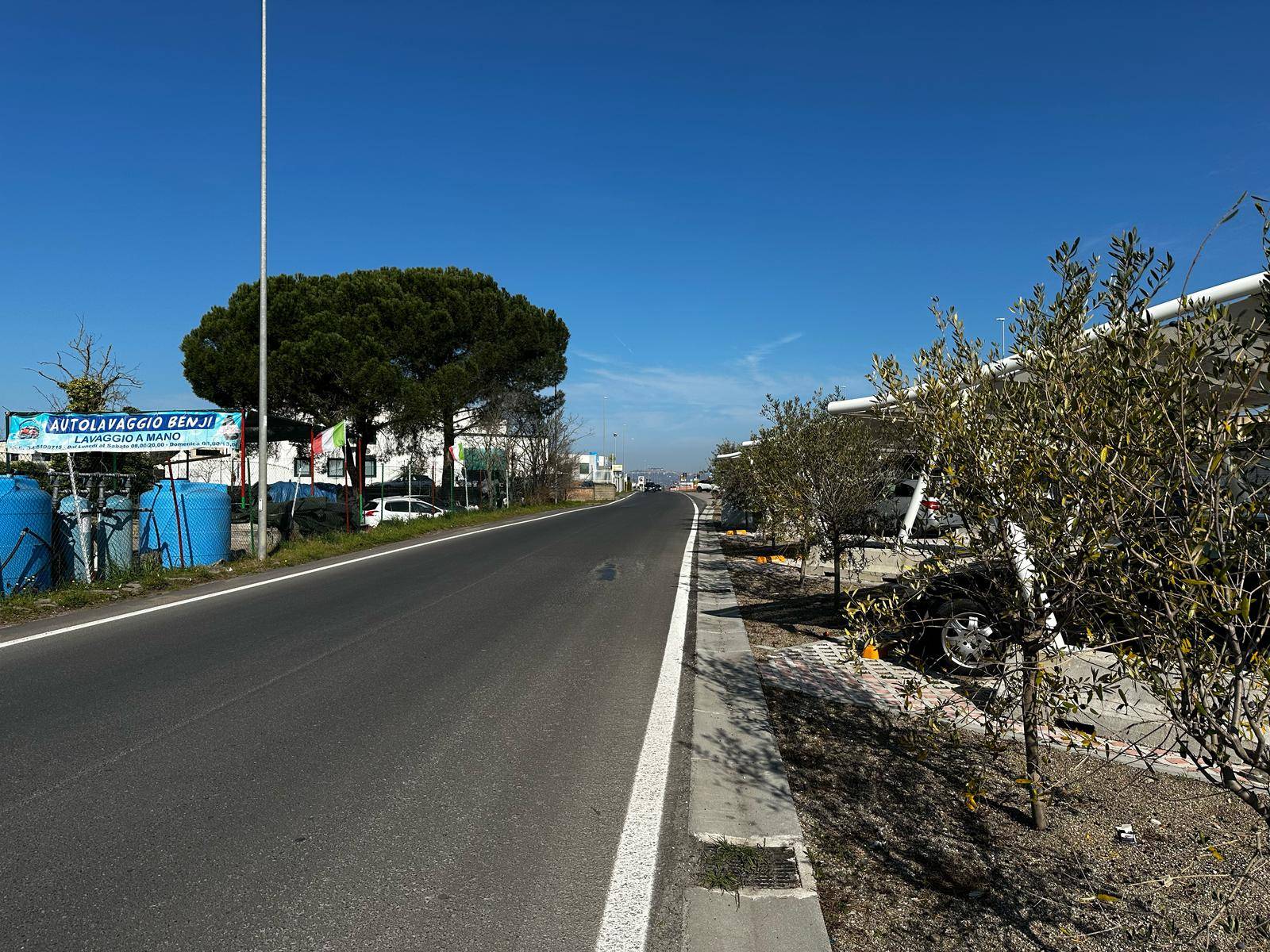 Locale commerciale in vendita a Viterbo, Periferia