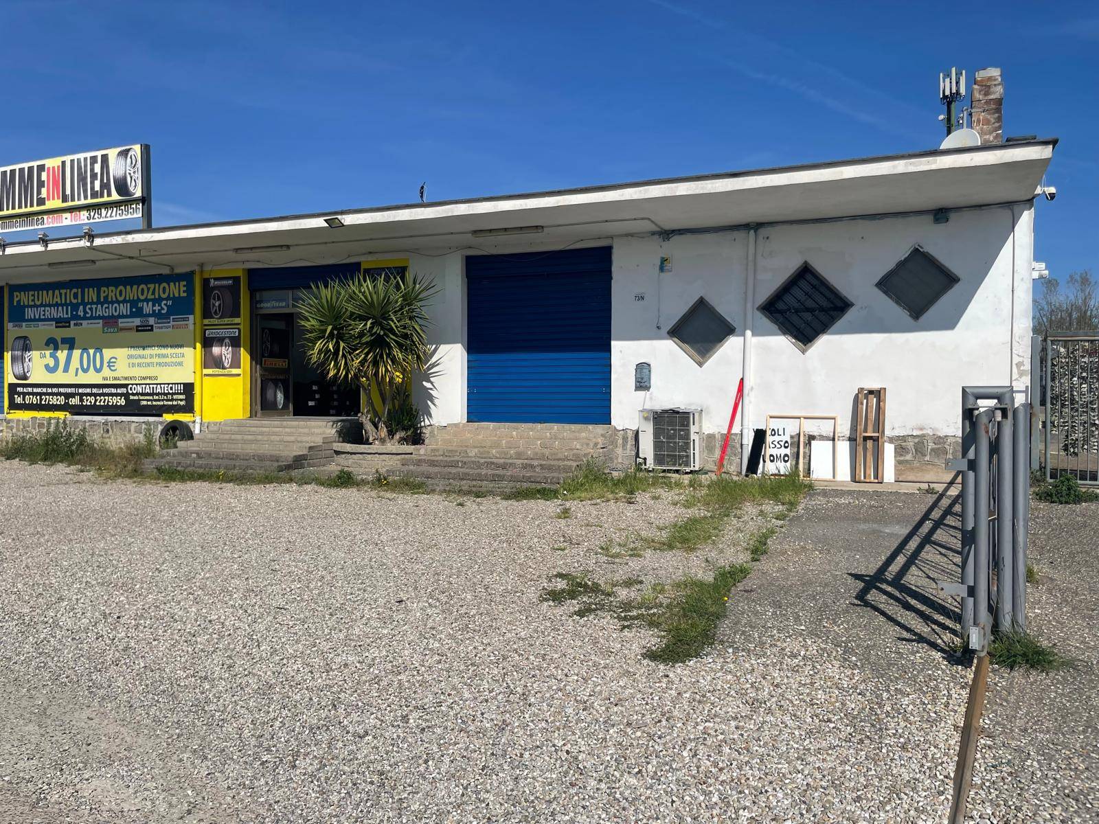 Locale commerciale in affitto a Viterbo, Periferia