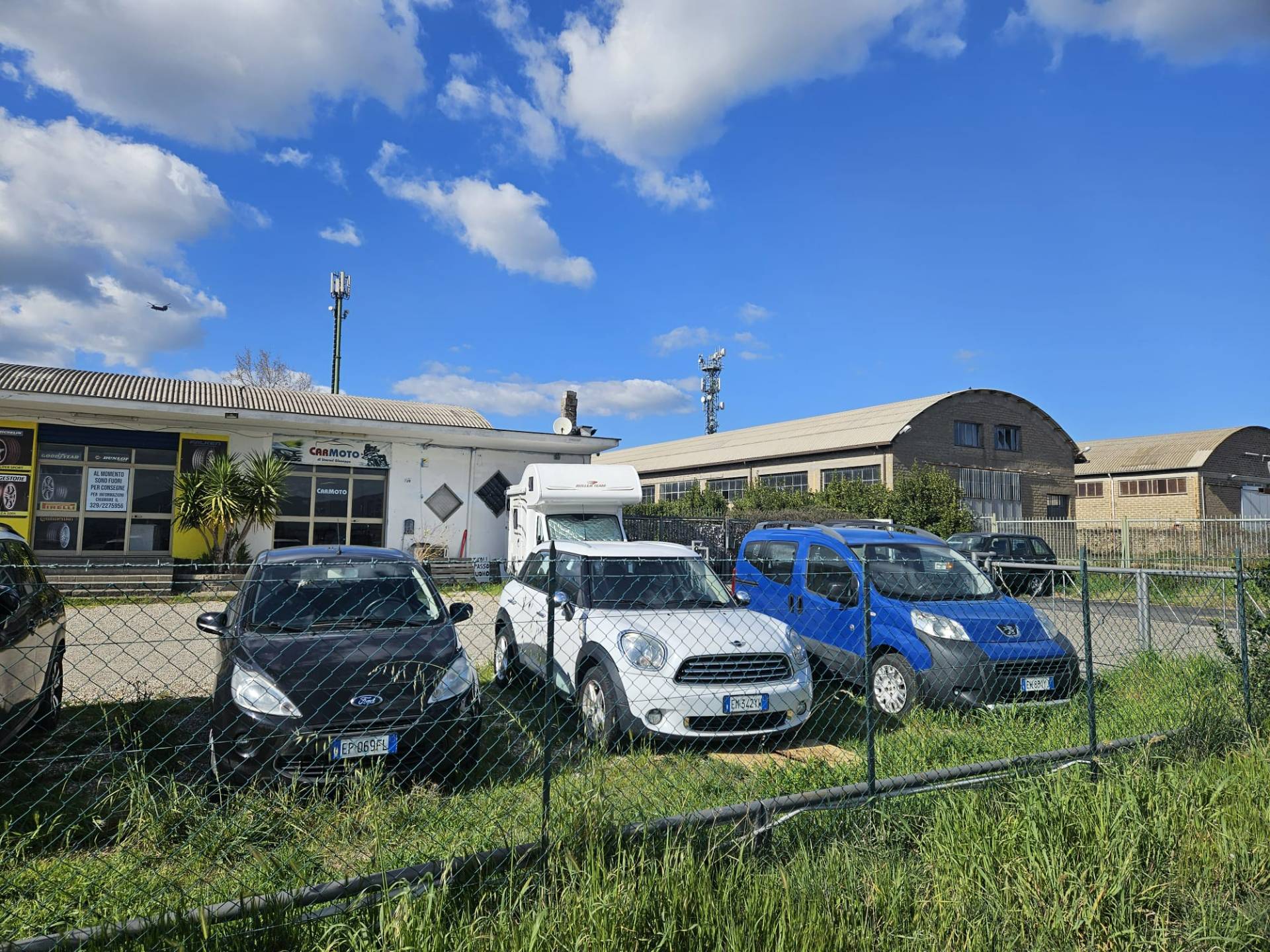 Locale commerciale in affitto a Viterbo, Periferia