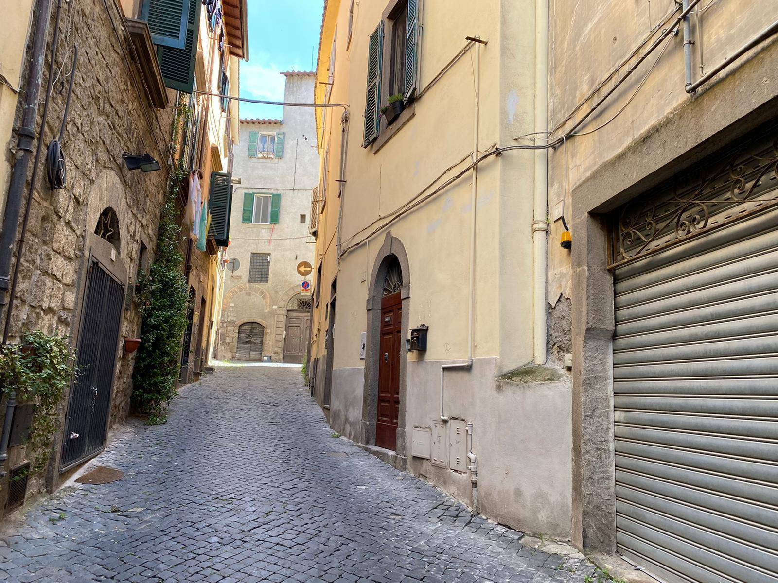 Appartamento in vendita a Viterbo, Centro