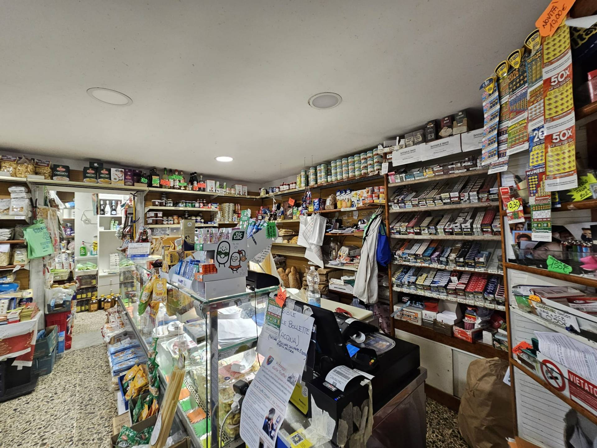 Attivit commerciale in vendita a Viterbo, Tobia