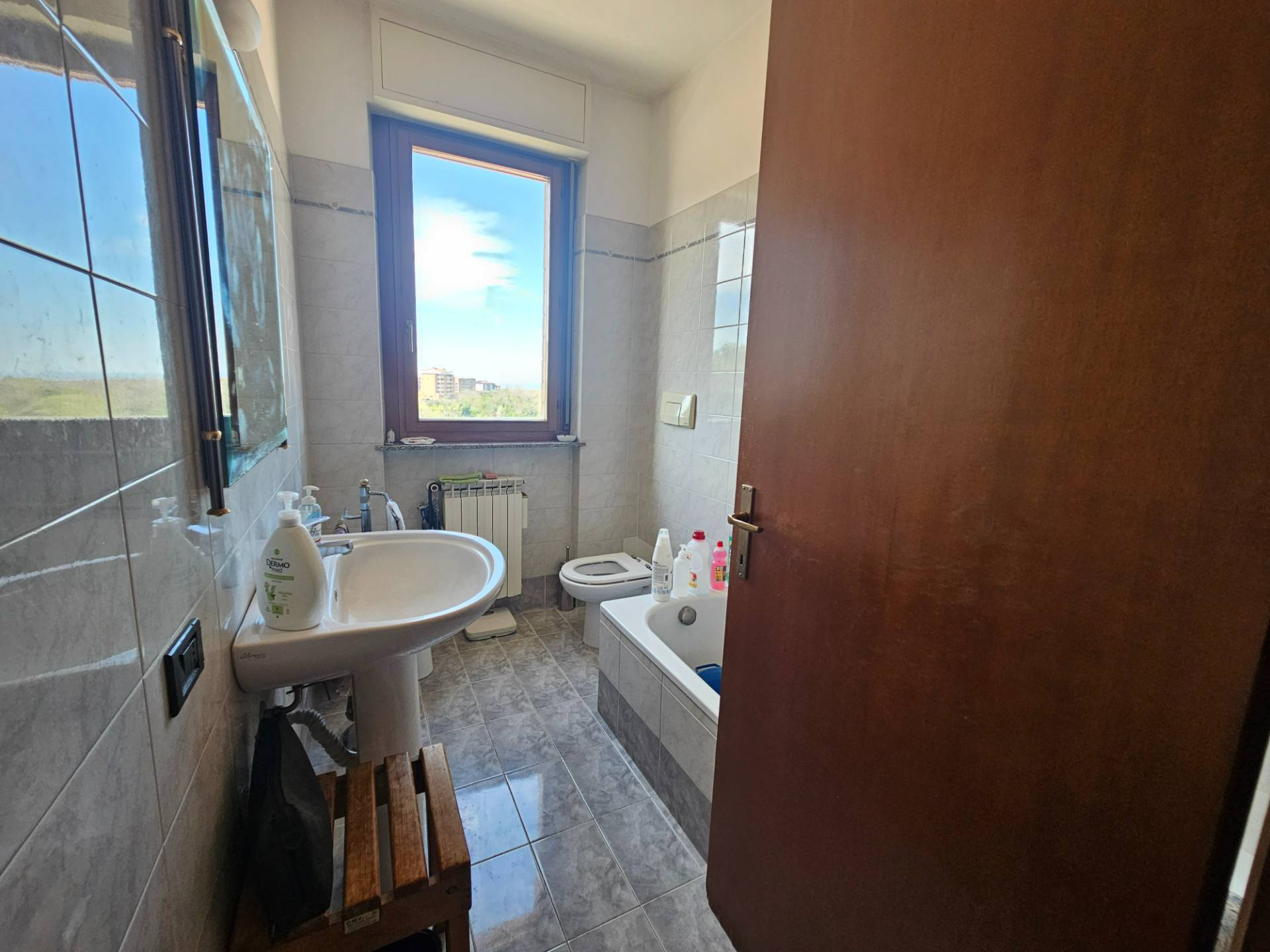 Ufficio in vendita a Viterbo, Periferia