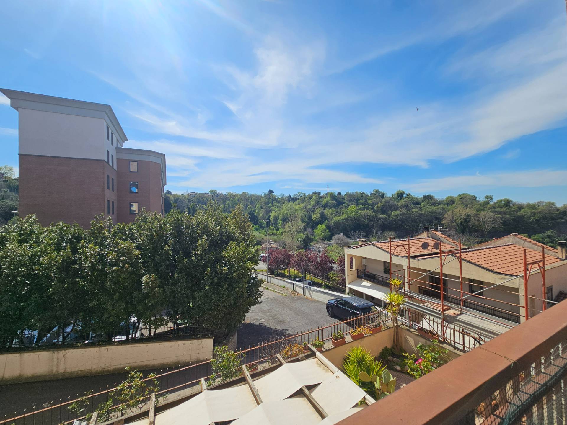 Appartamento in vendita a Viterbo, Periferia