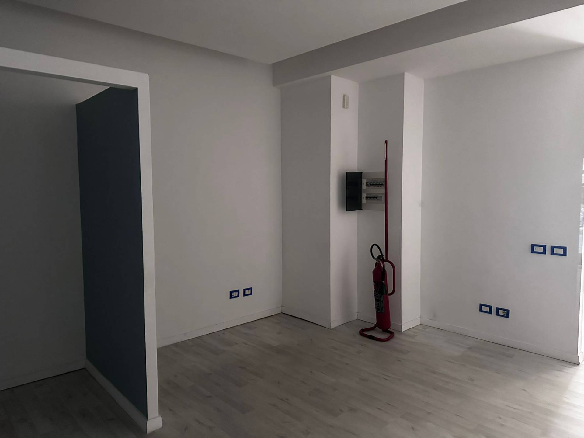 Locale commerciale in affitto a Viterbo, Centro