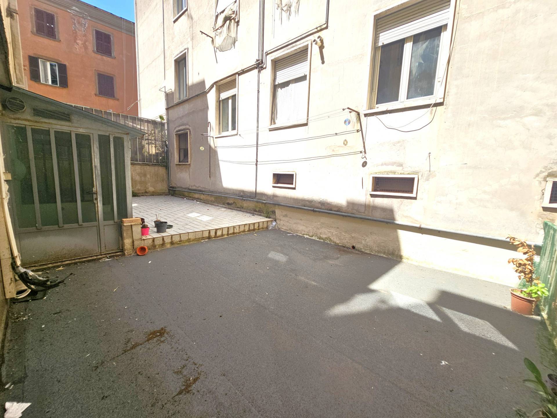 Appartamento in vendita a Viterbo, Centro