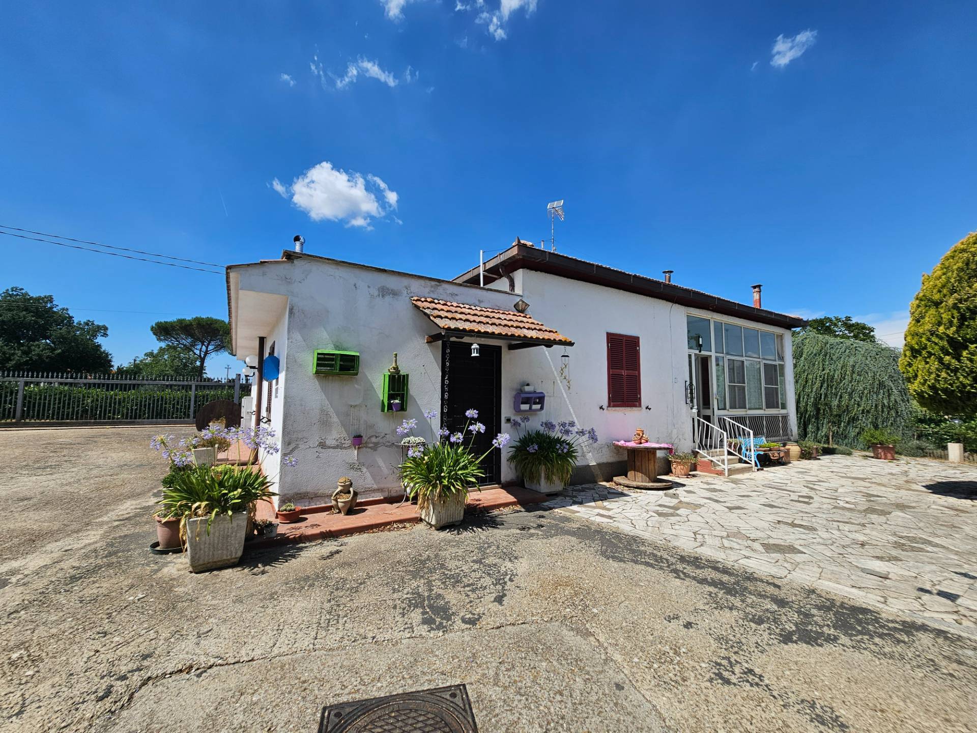 Casa indipendente in vendita a Viterbo, Periferia