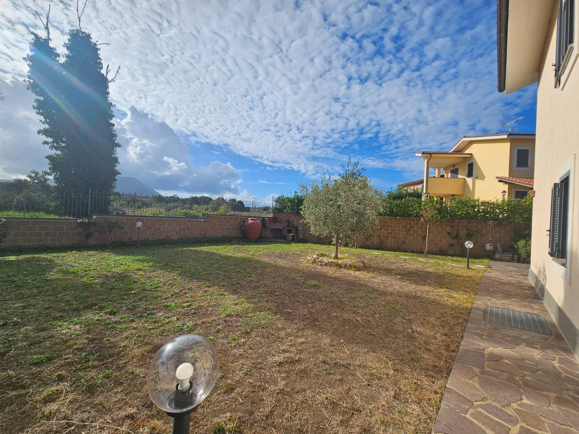 Villino in vendita a Viterbo, La Quercia