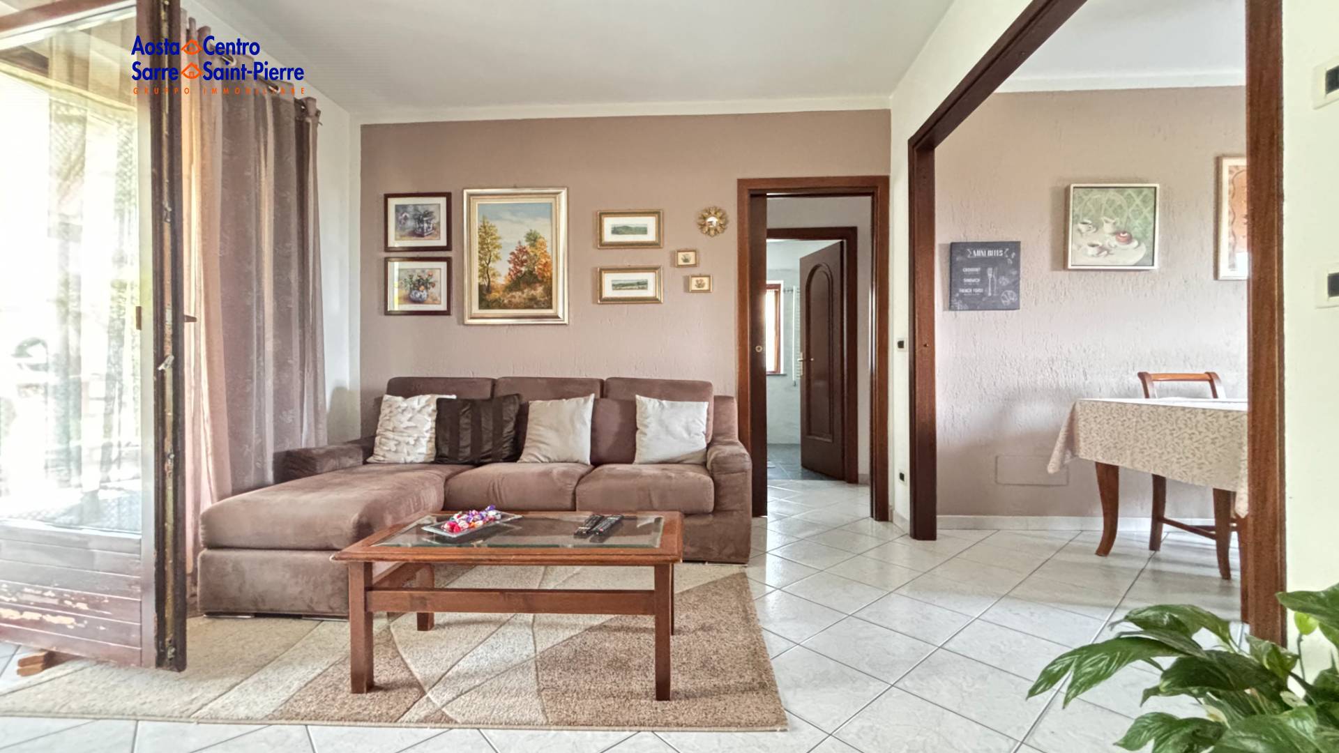 Trilocale in vendita a Pollein, Saint-Benin