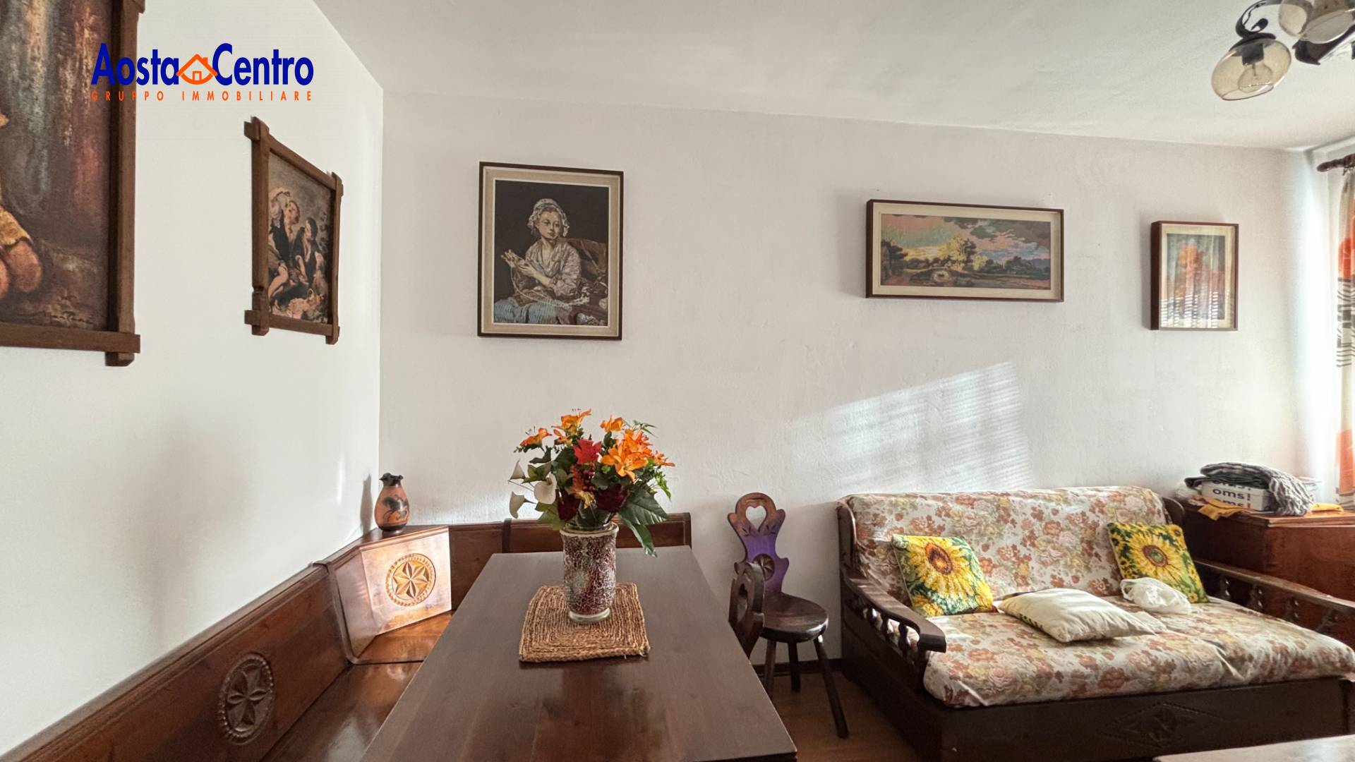 Trilocale in vendita a Aosta, Centro