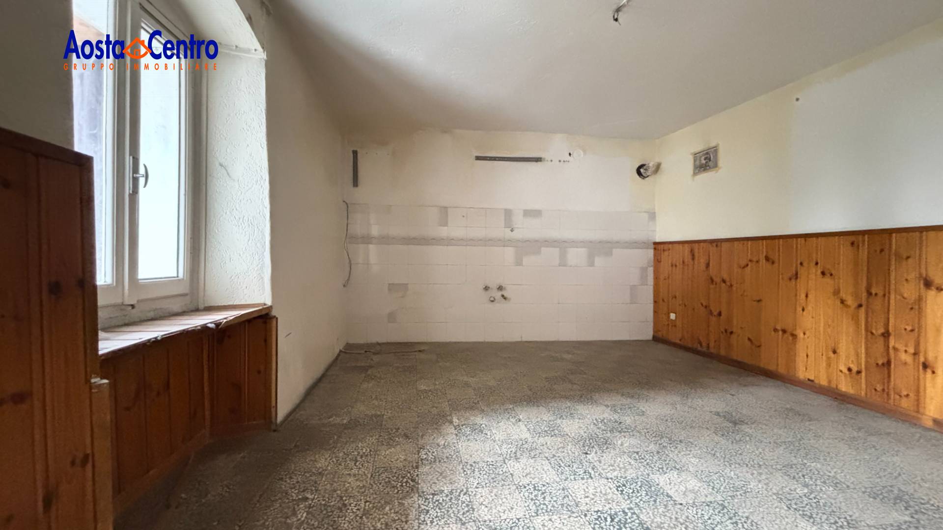 Casa indipendente in vendita a Aosta, Centro