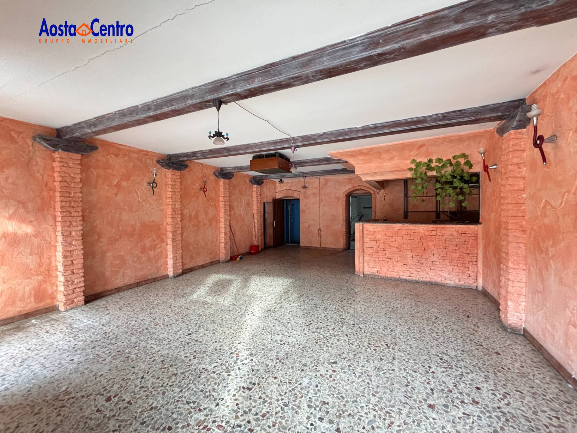 Casa indipendente in vendita a Aosta, Centro