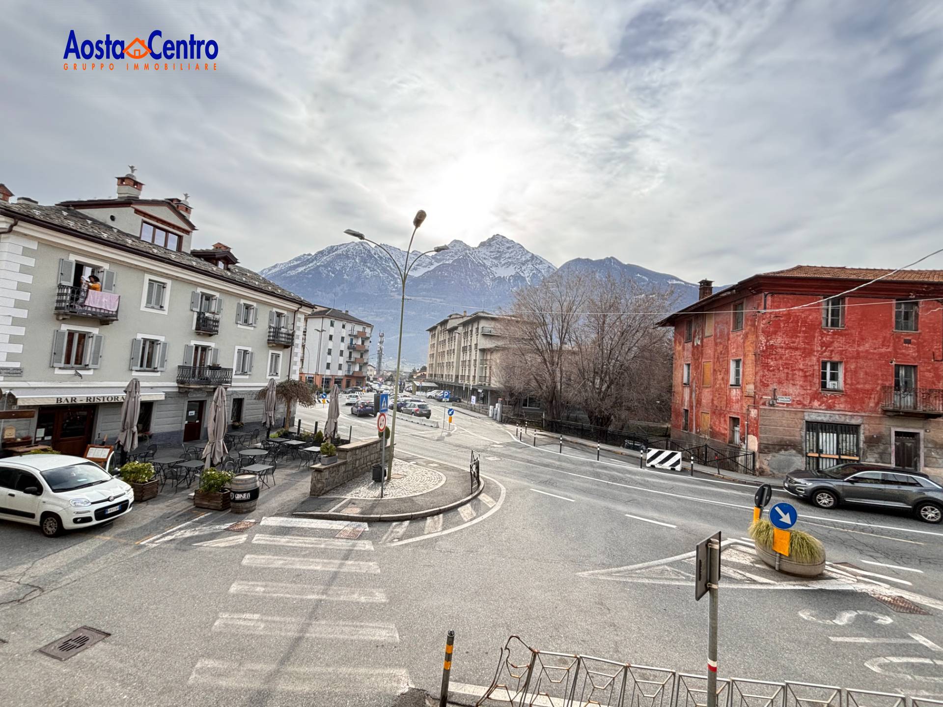 Casa indipendente in vendita a Aosta, Centro