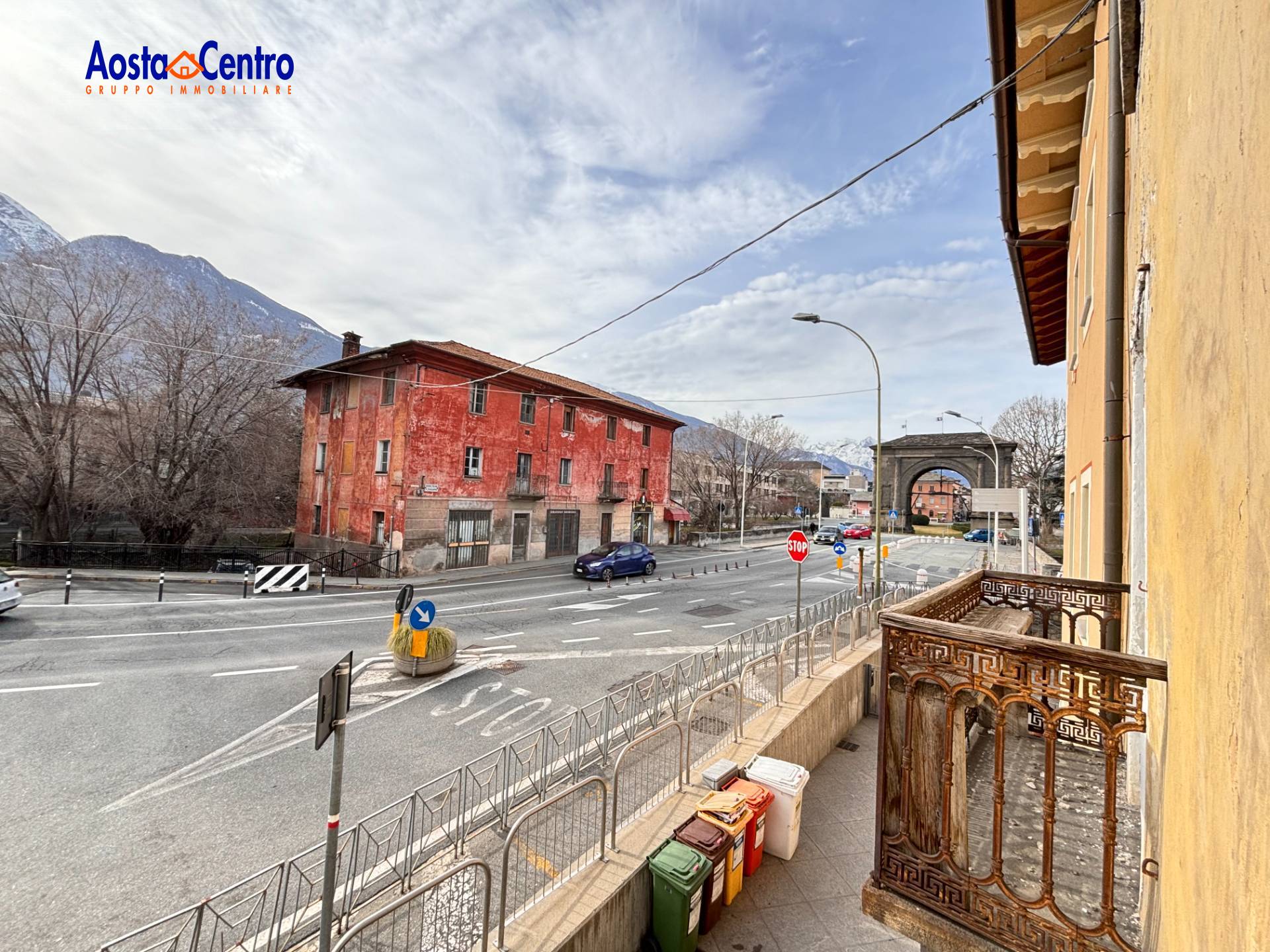 Casa indipendente in vendita a Aosta, Centro