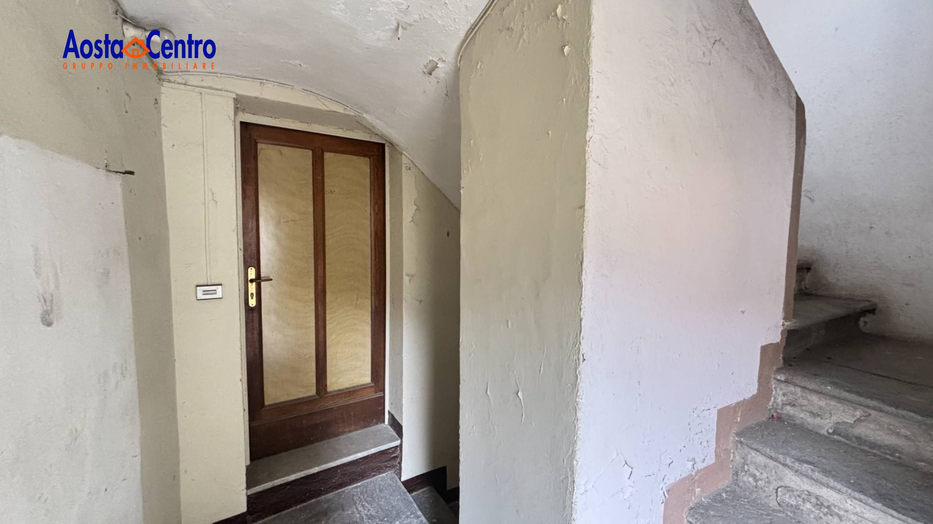 Casa indipendente in vendita a Aosta, Centro