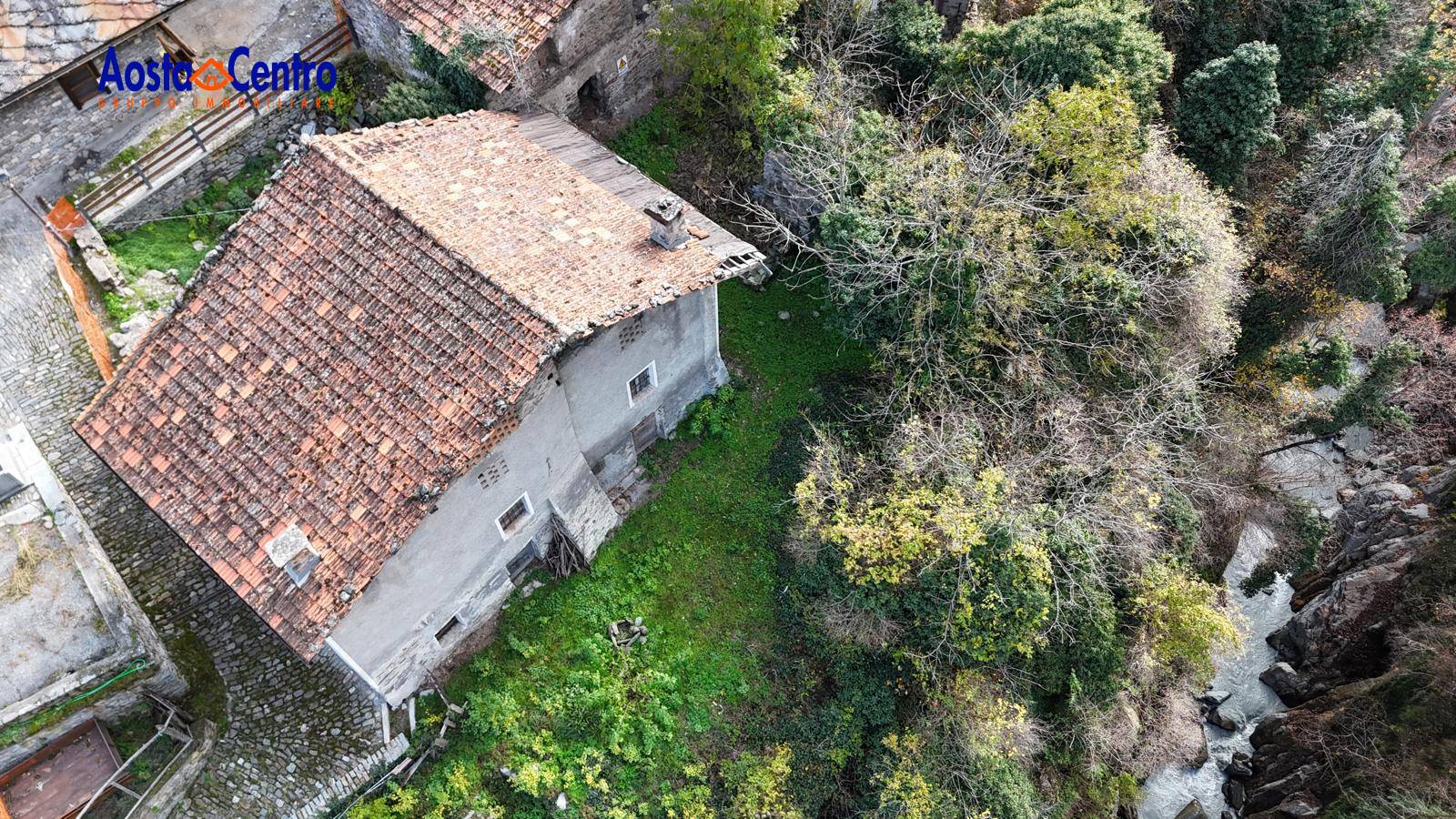 Casa indipendente in vendita a Aymavilles