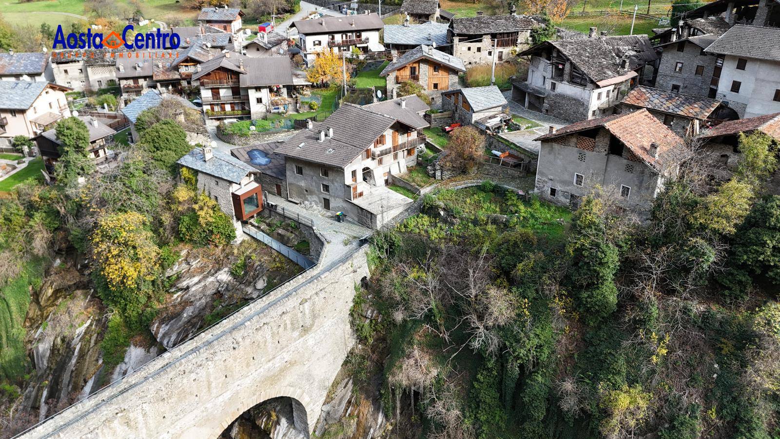 Casa indipendente in vendita a Aymavilles