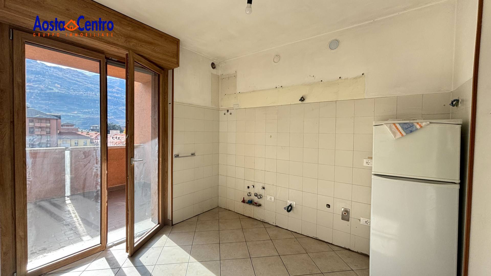 Quadrilocale in vendita a Aosta, Centro