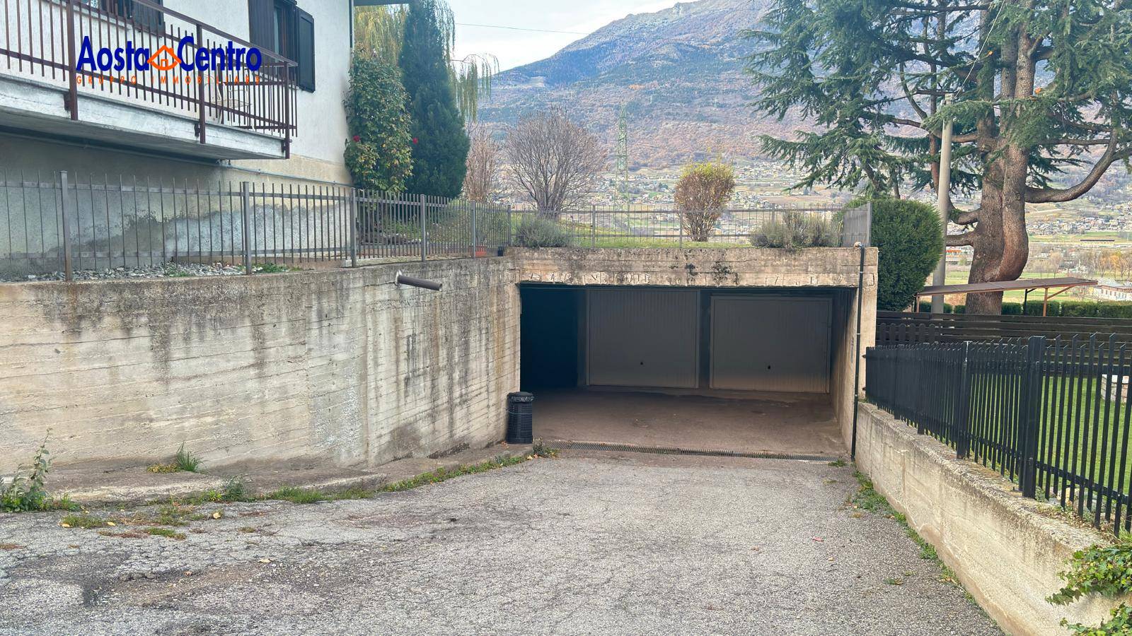 Box o garage in vendita a Pollein, Capoluogo