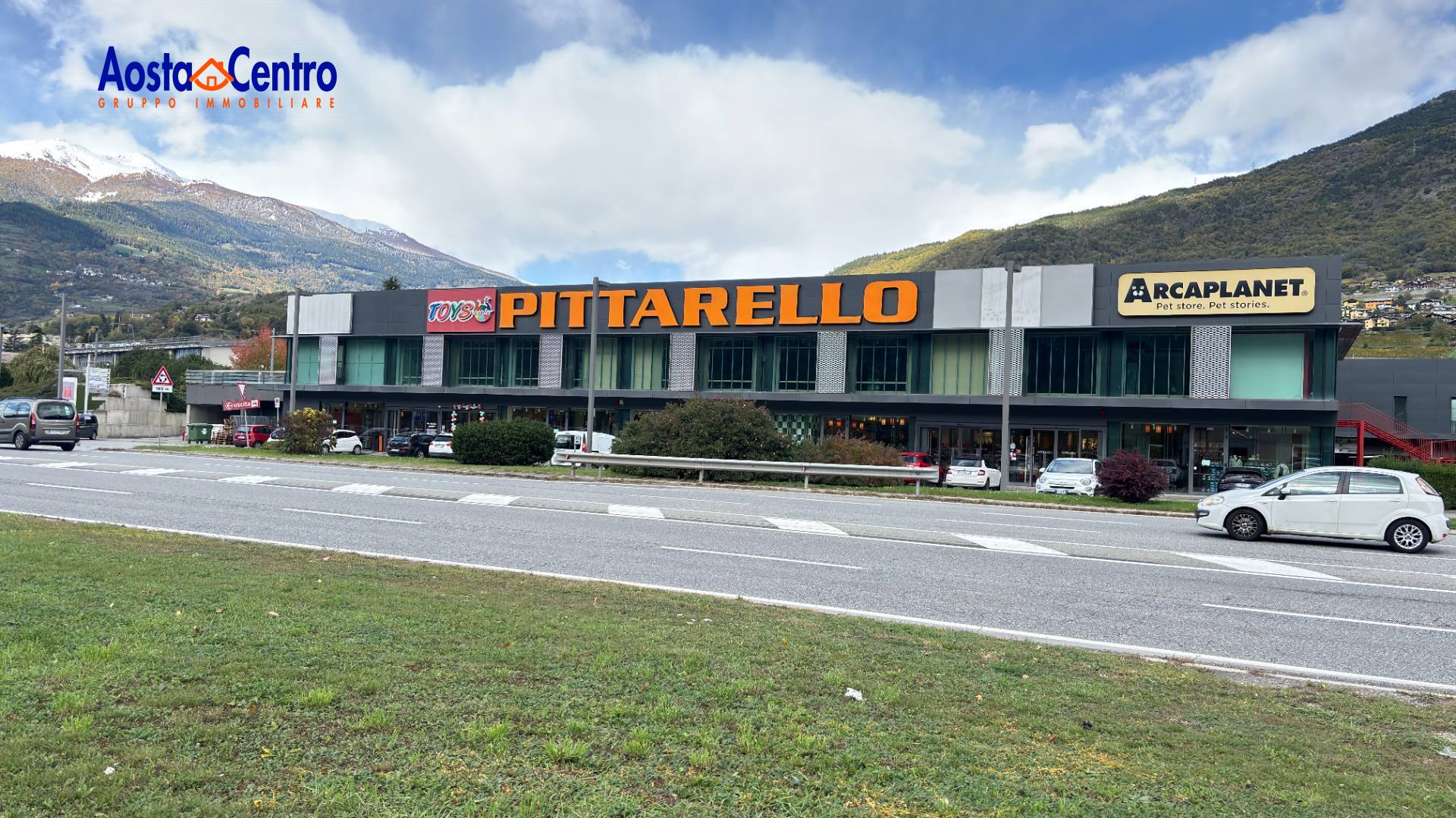 Locale commerciale in affitto a Saint-Christophe