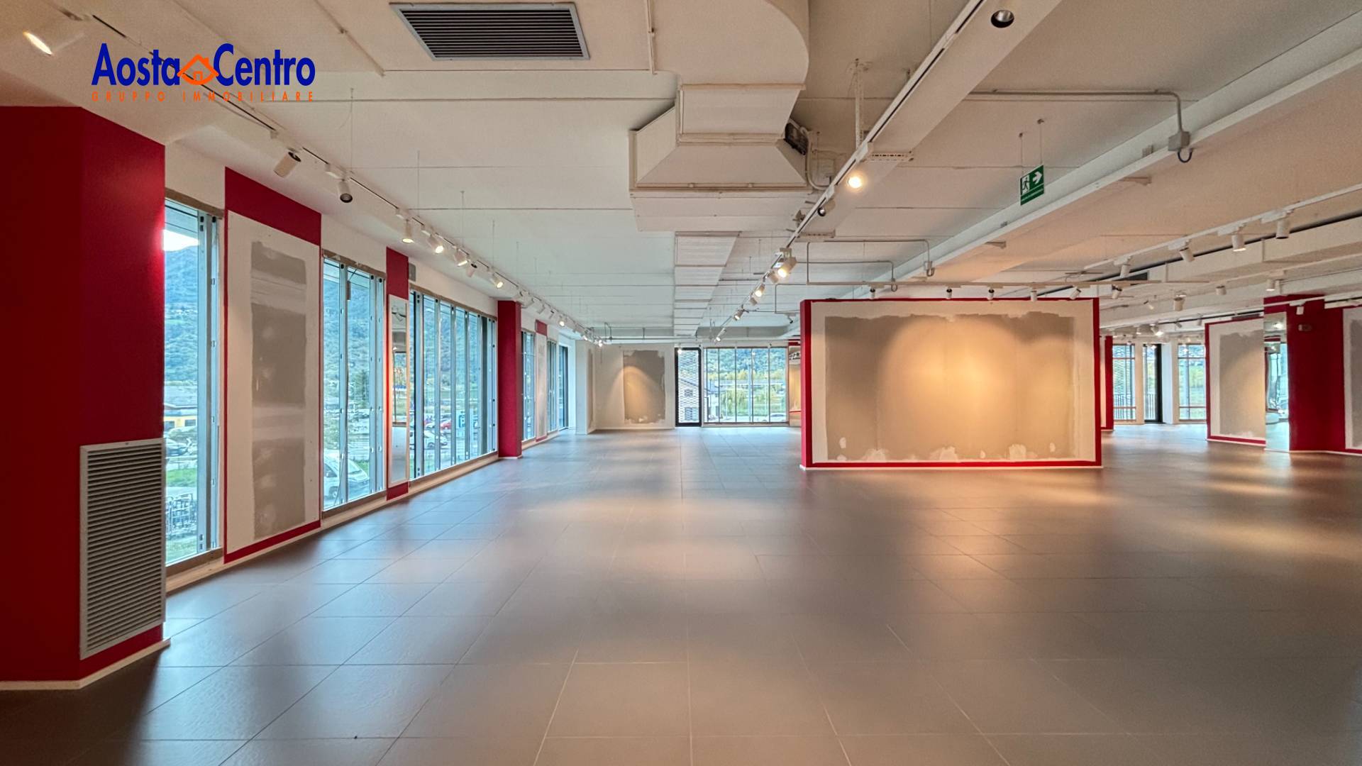 Locale commerciale in affitto a Saint-Christophe