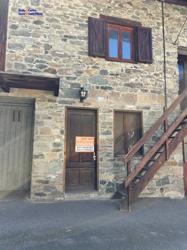 Rustico in vendita a Fnis, Cors