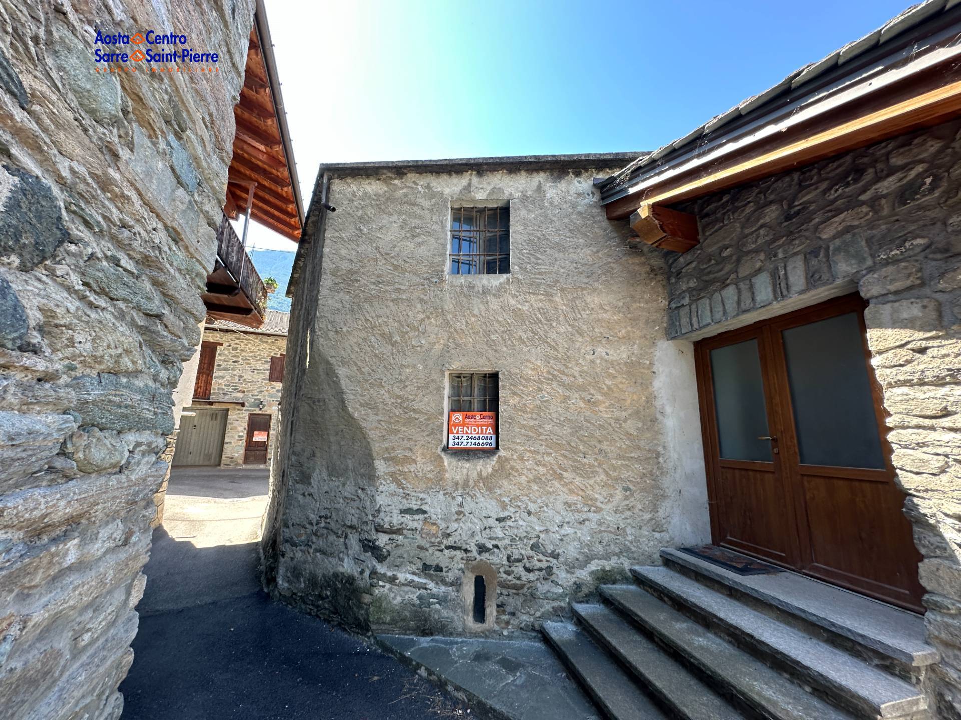 Rustico in vendita a Fnis, Cors