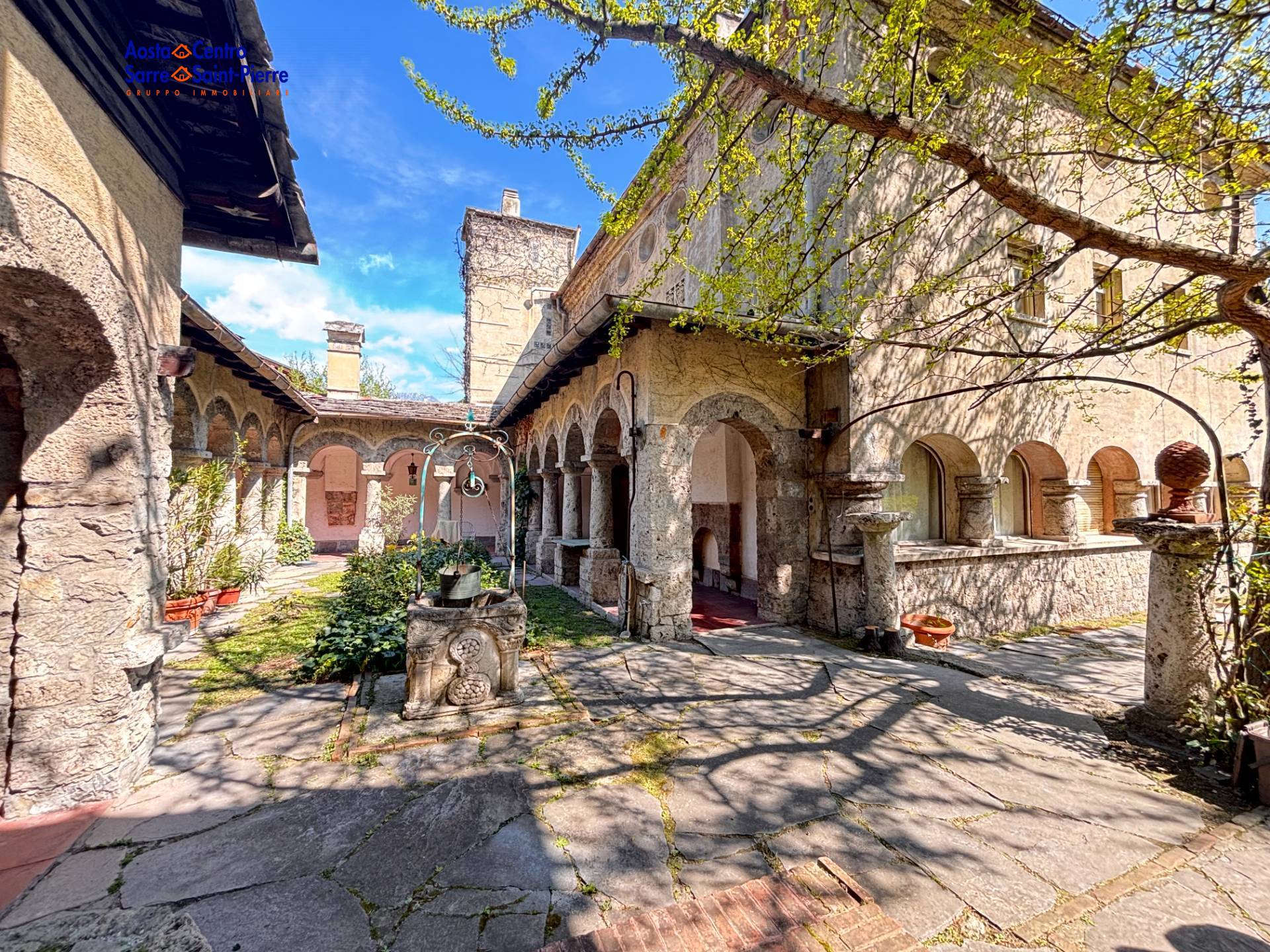 Villa in vendita a Aosta, Centro