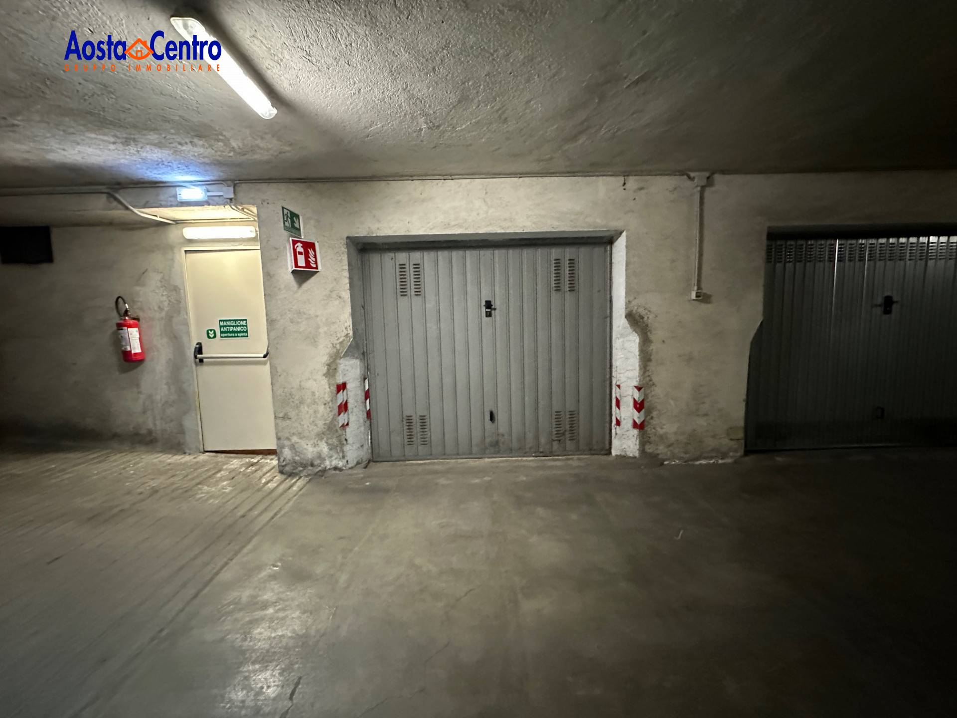 Box o garage in vendita a Aosta, Centro