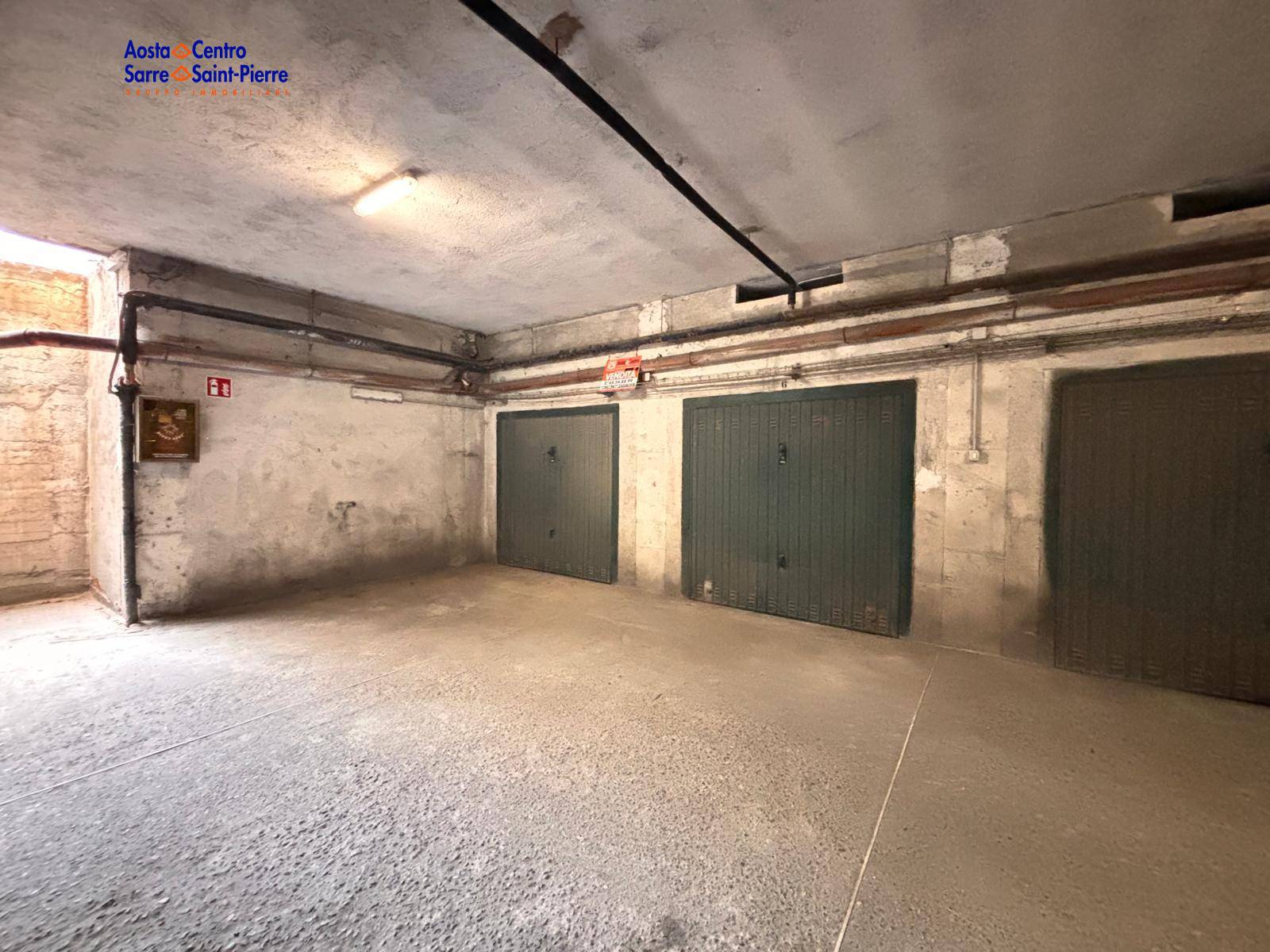 Box o garage in vendita a Aosta, Centro