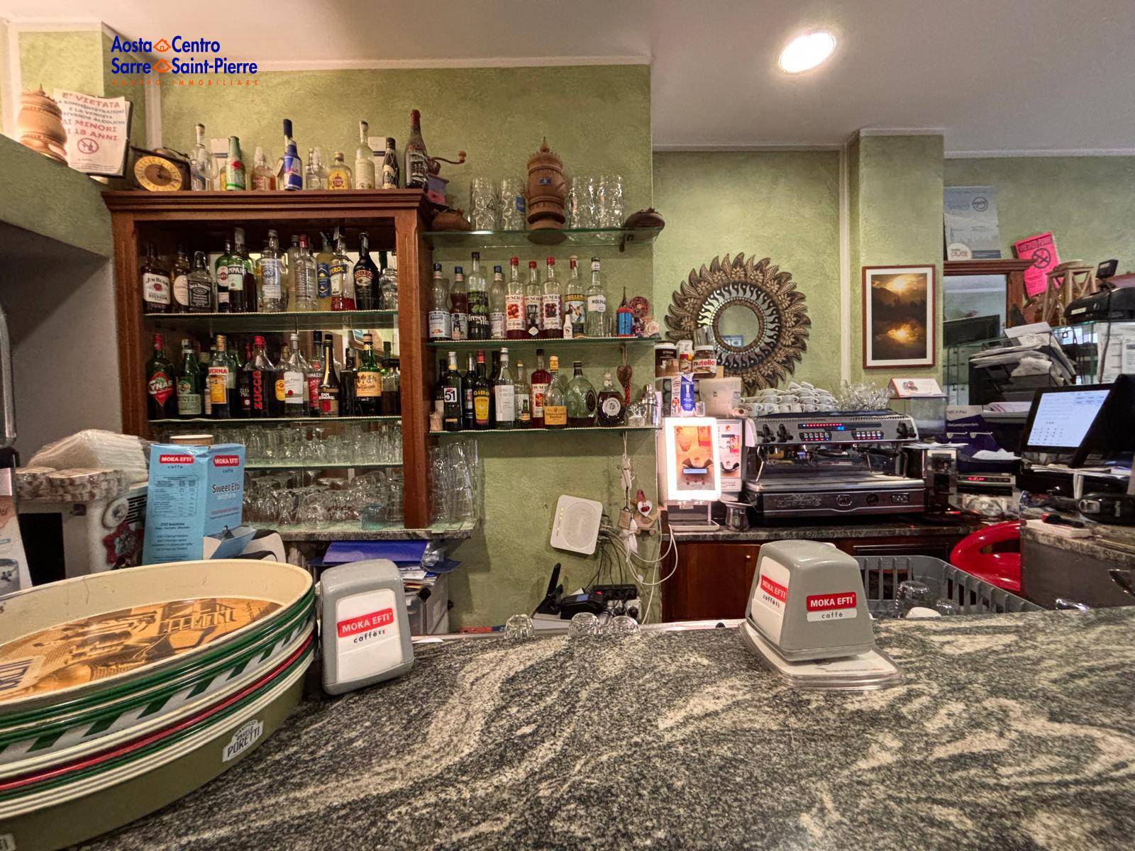 Attivit commerciale in vendita a Aosta, Centro
