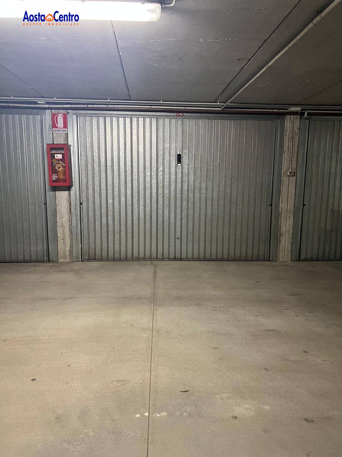 Box o garage in vendita a Aosta, Centro