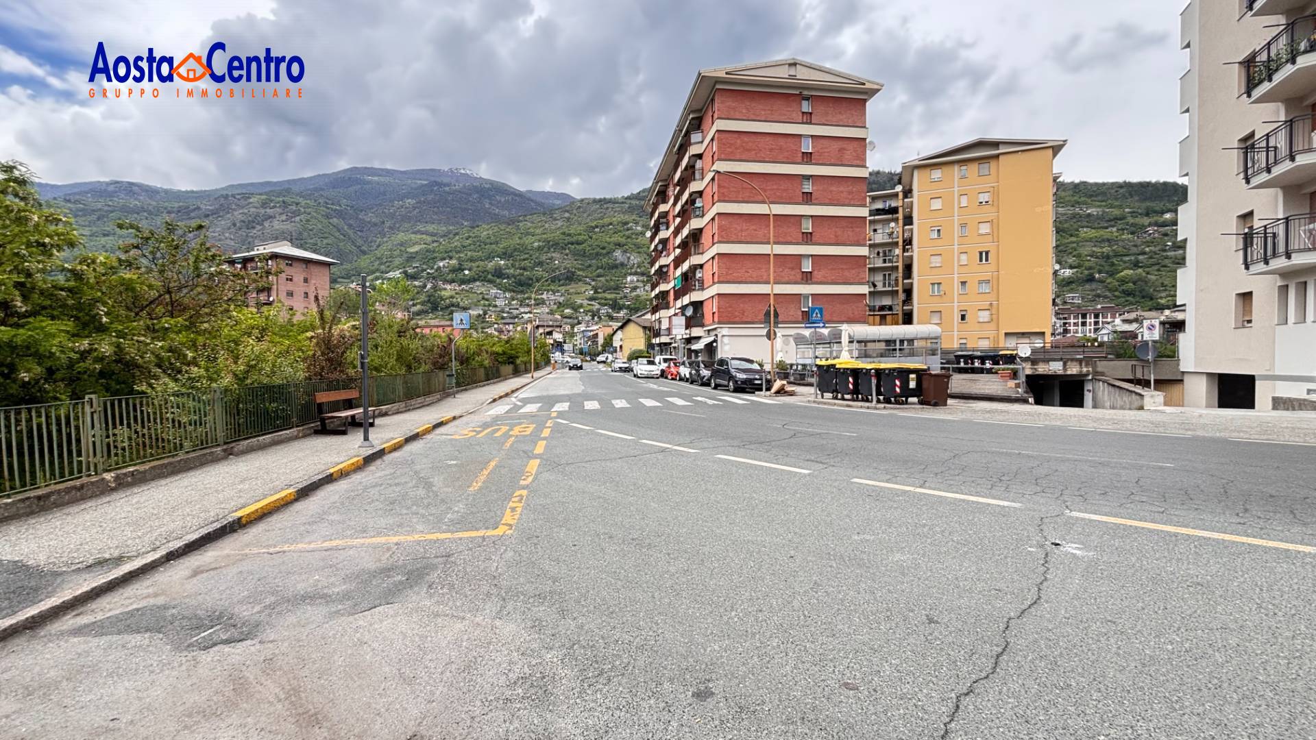Box o garage in vendita a Aosta, Centro