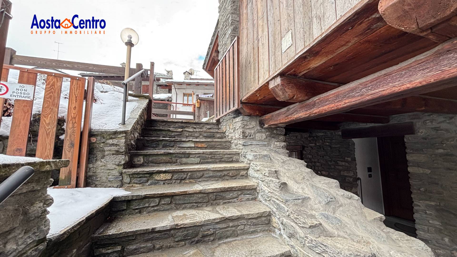 Trilocale in vendita a La Salle