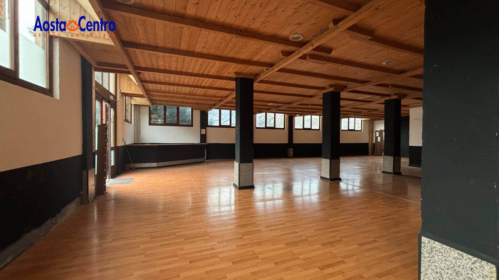 Capannone in vendita a Aymavilles, Ferrire