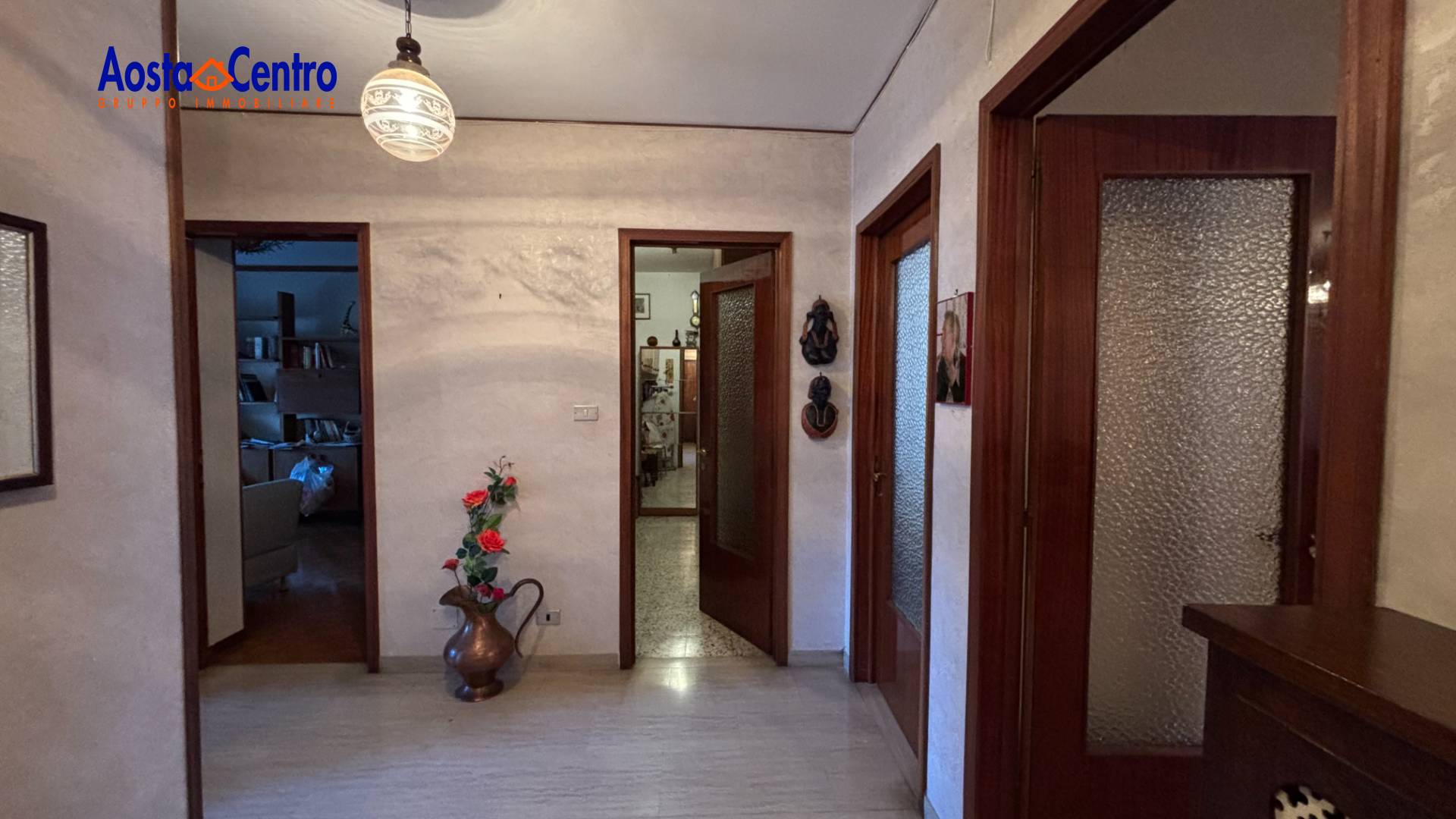 Trilocale in vendita a Aosta, Centro