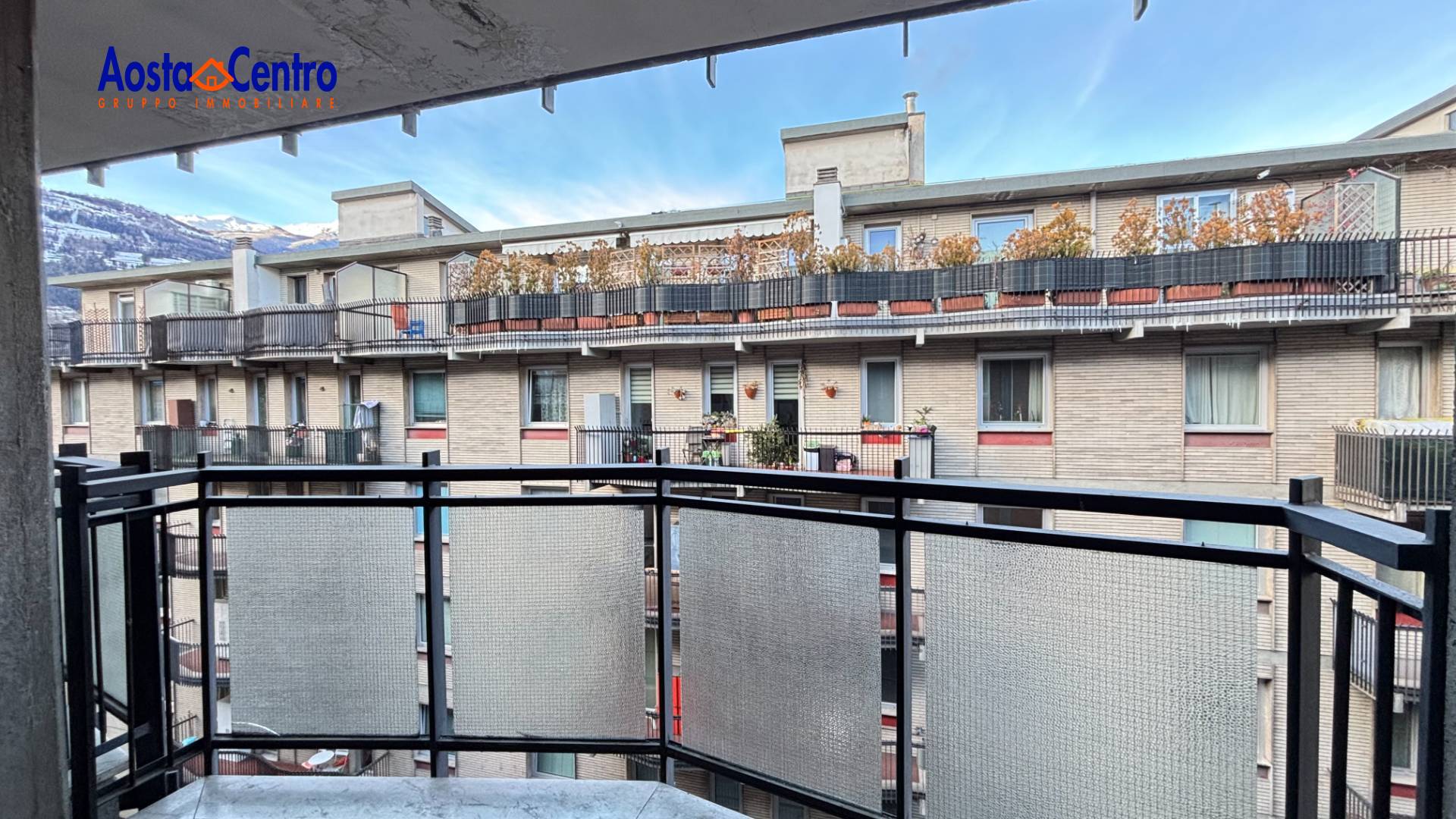 Trilocale in vendita a Aosta, Centro