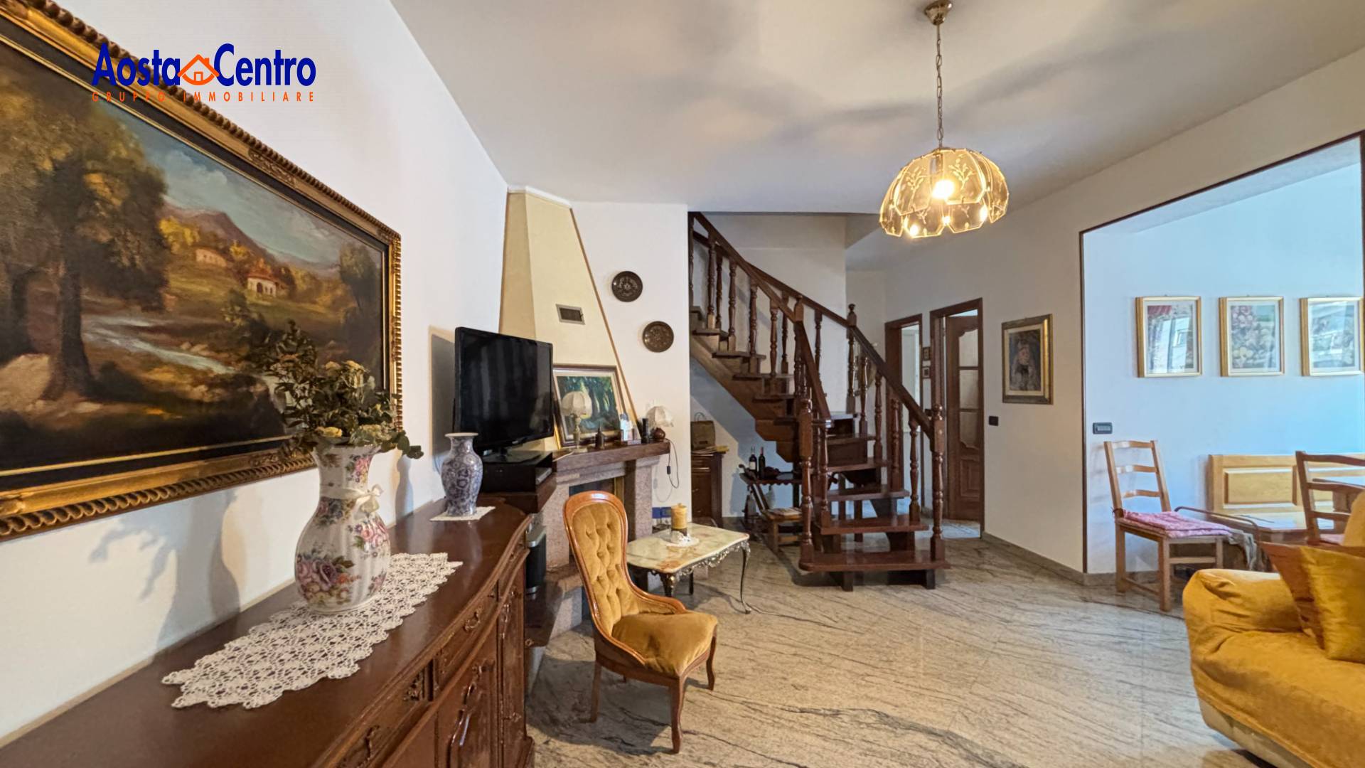 Trilocale in vendita a Aosta, Centro