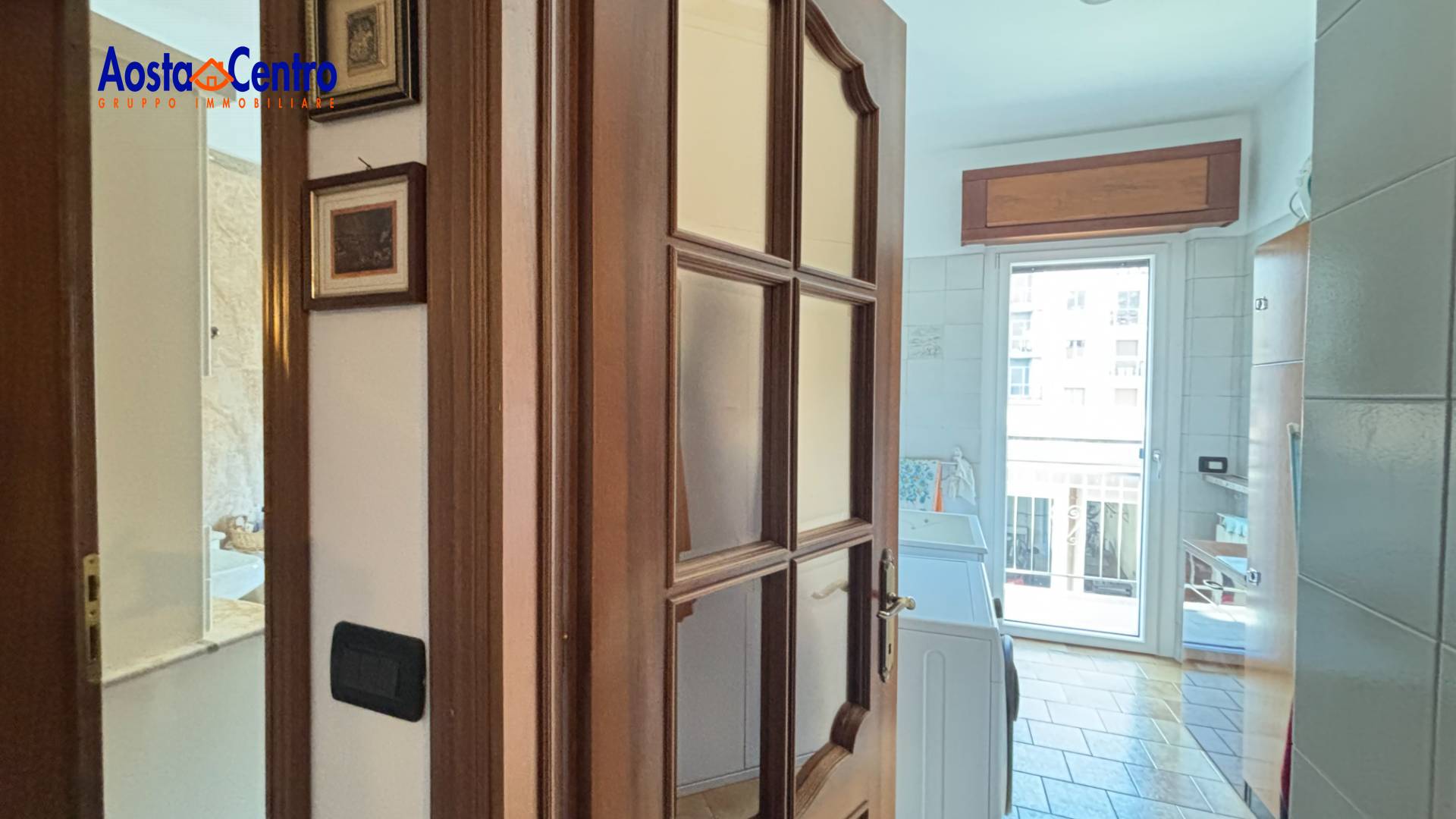Trilocale in vendita a Aosta, Centro
