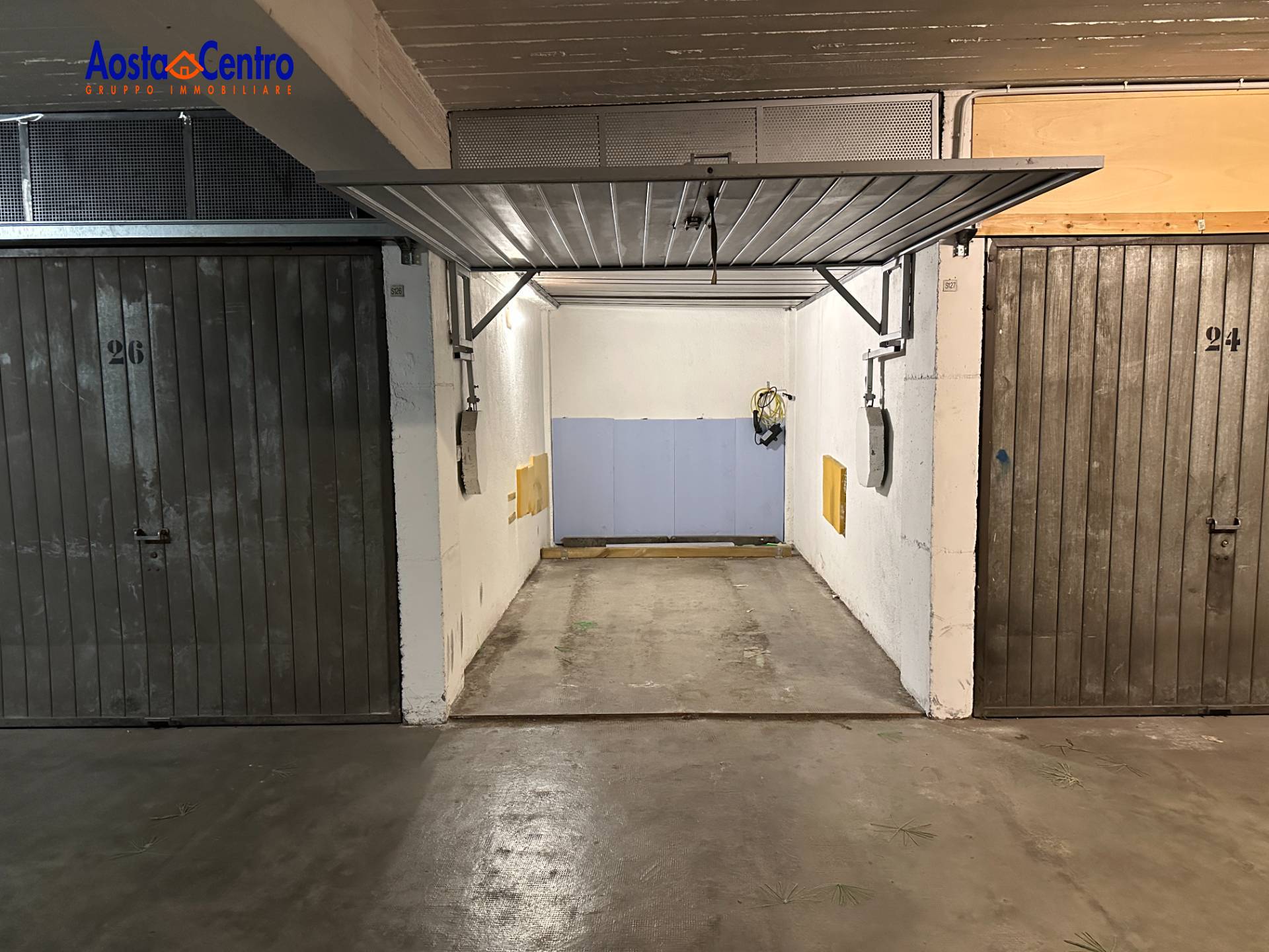 Box o garage in vendita a Aosta, Centro