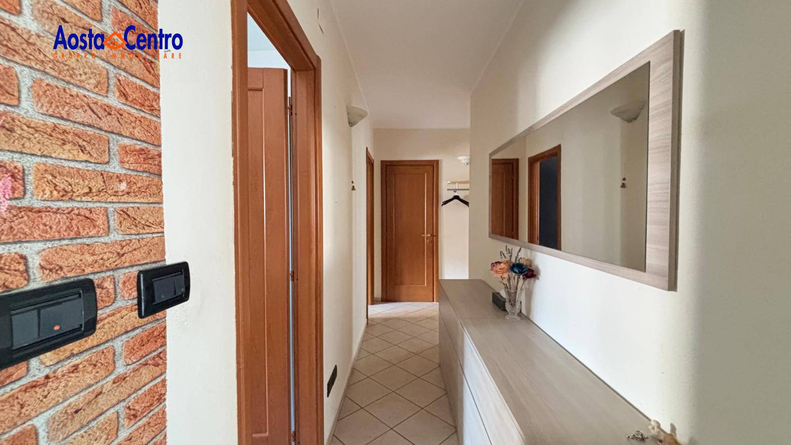 Quadrilocale in affitto a Aosta