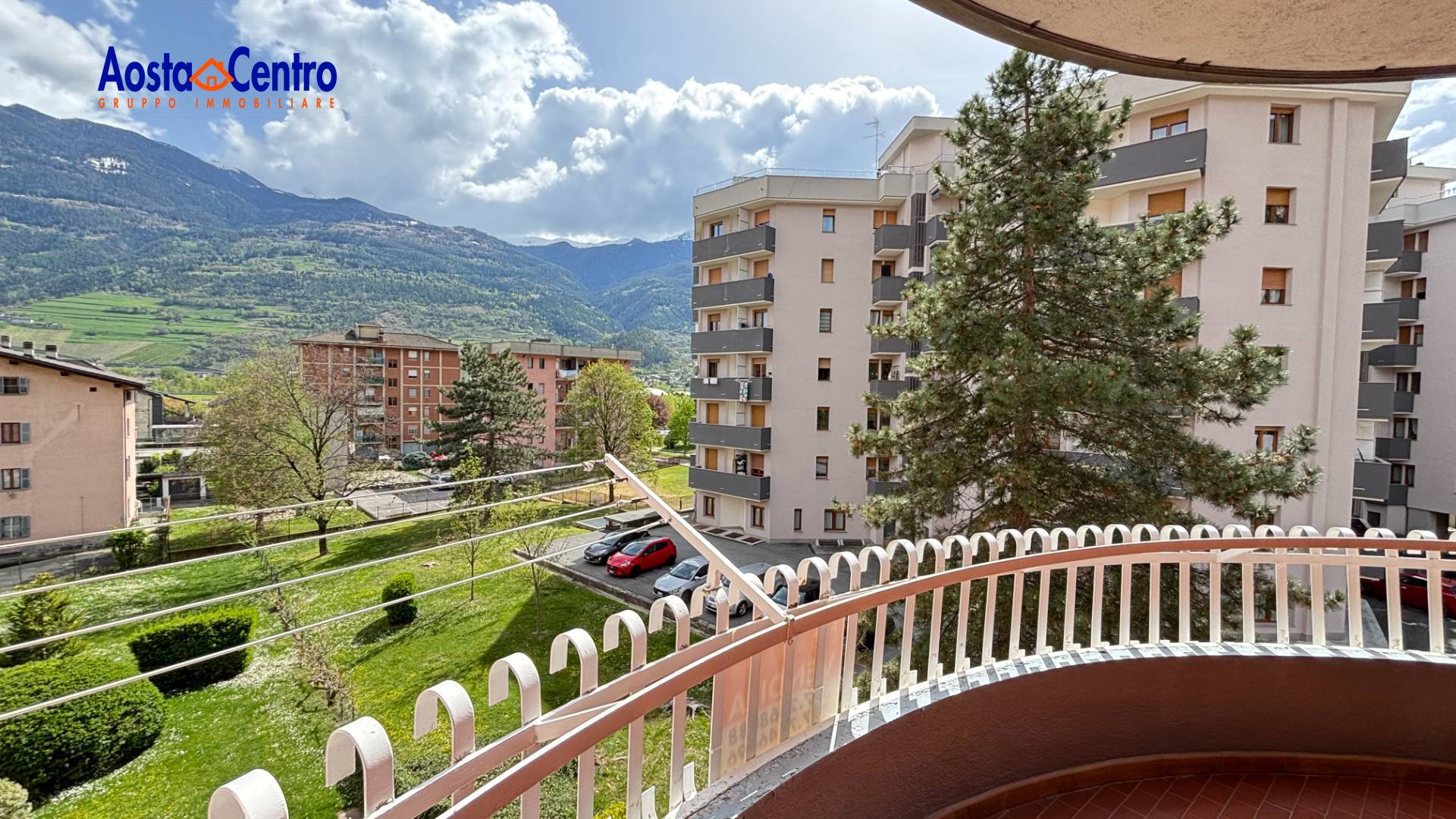 Quadrilocale in vendita a Aosta, Semicentro